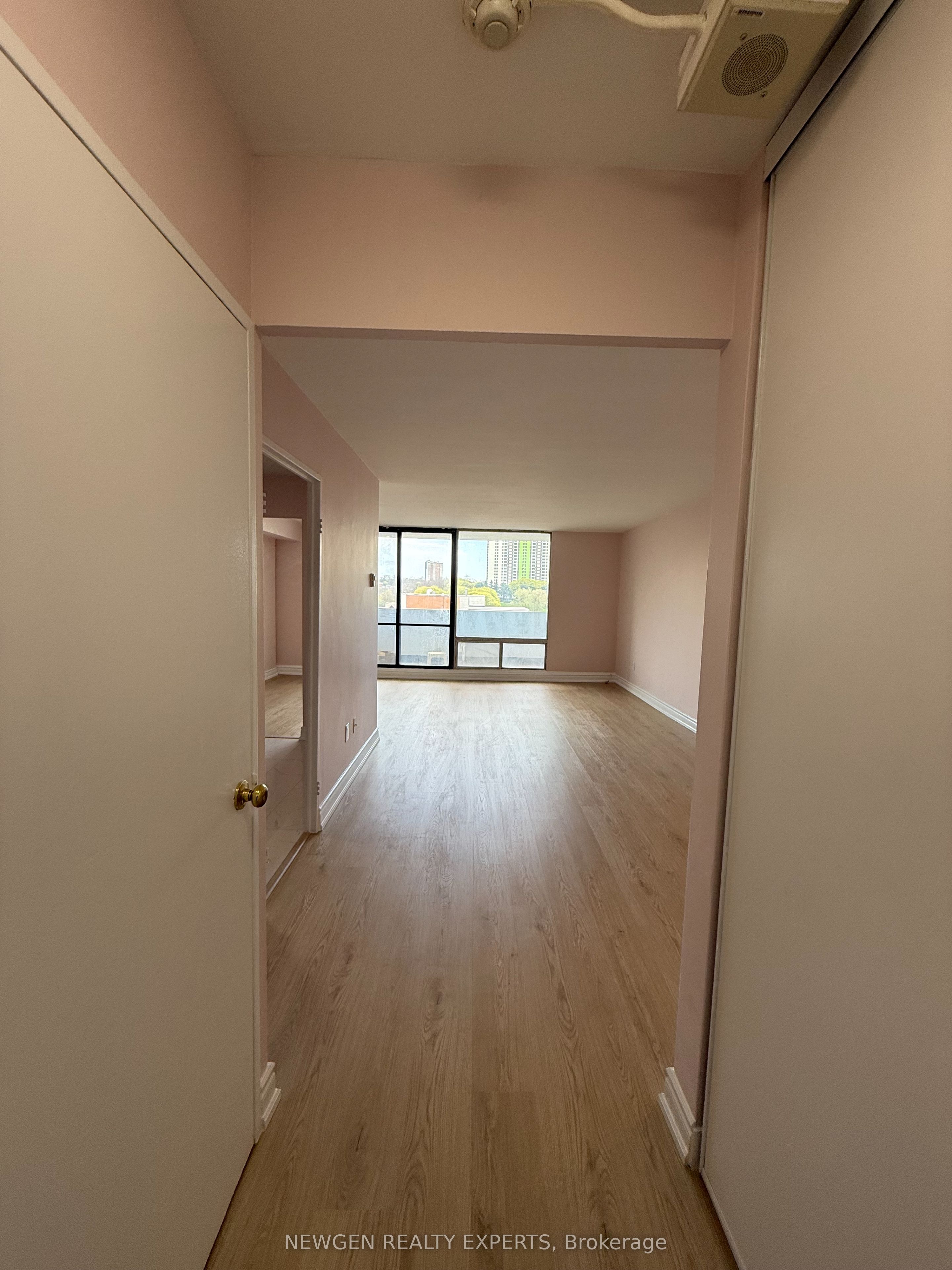 3 Massey Square 502 Property Photo 4