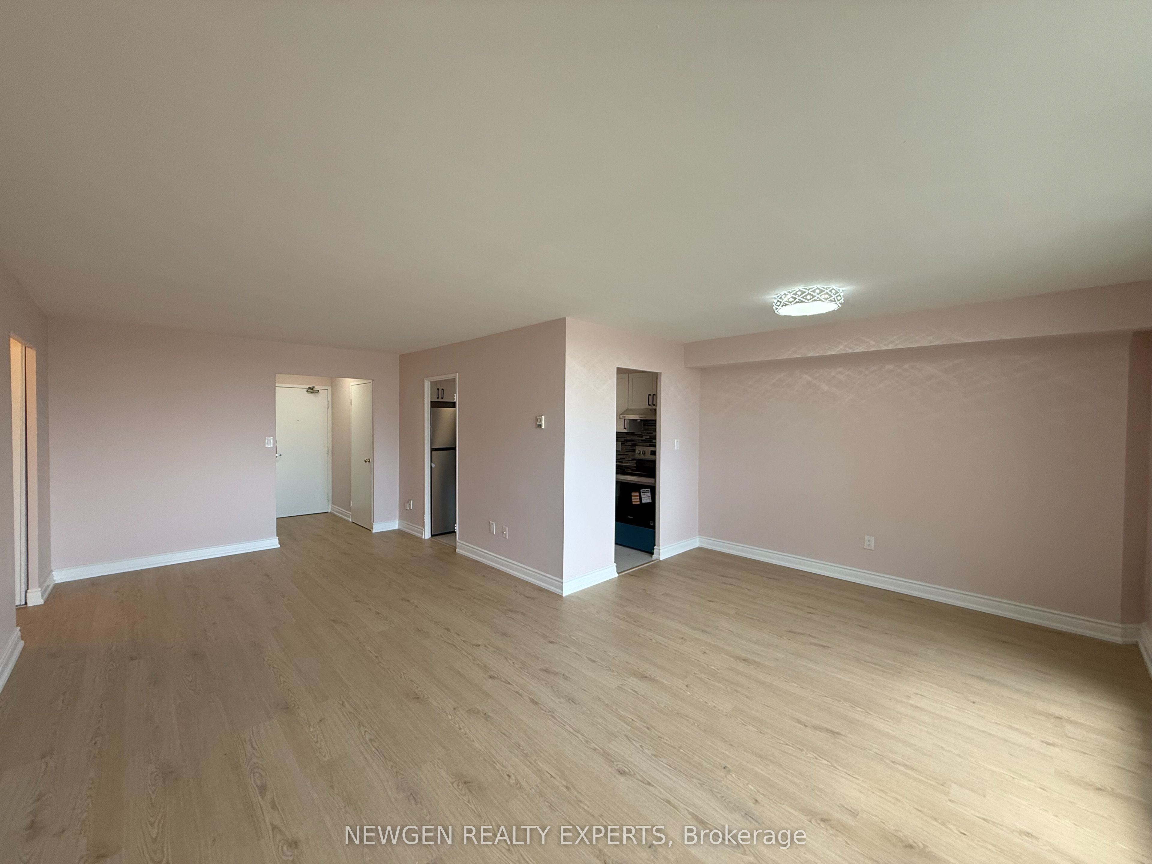 3 Massey Square 502 Property Photo 9