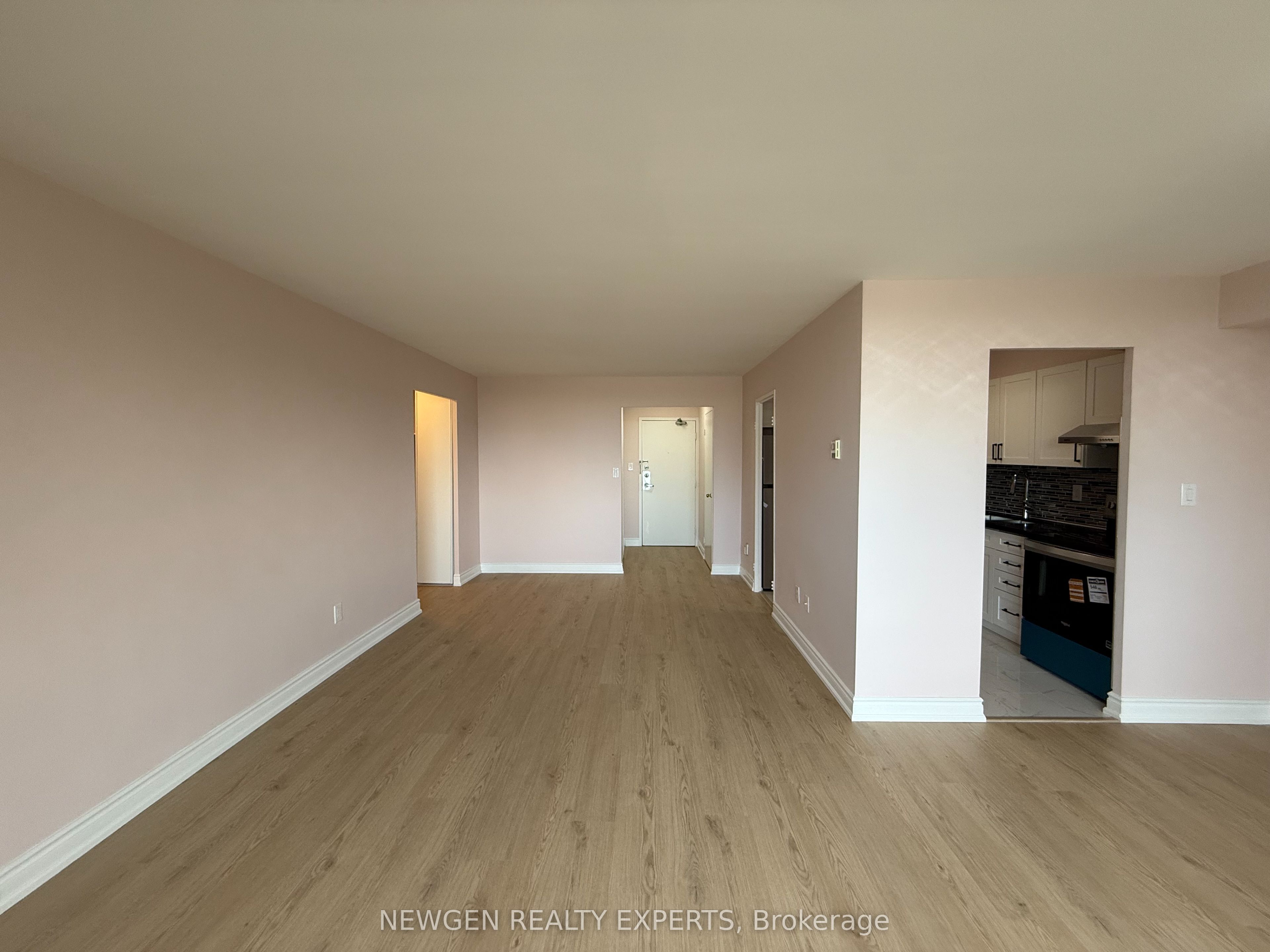 3 Massey Square 502 Property Photo 13