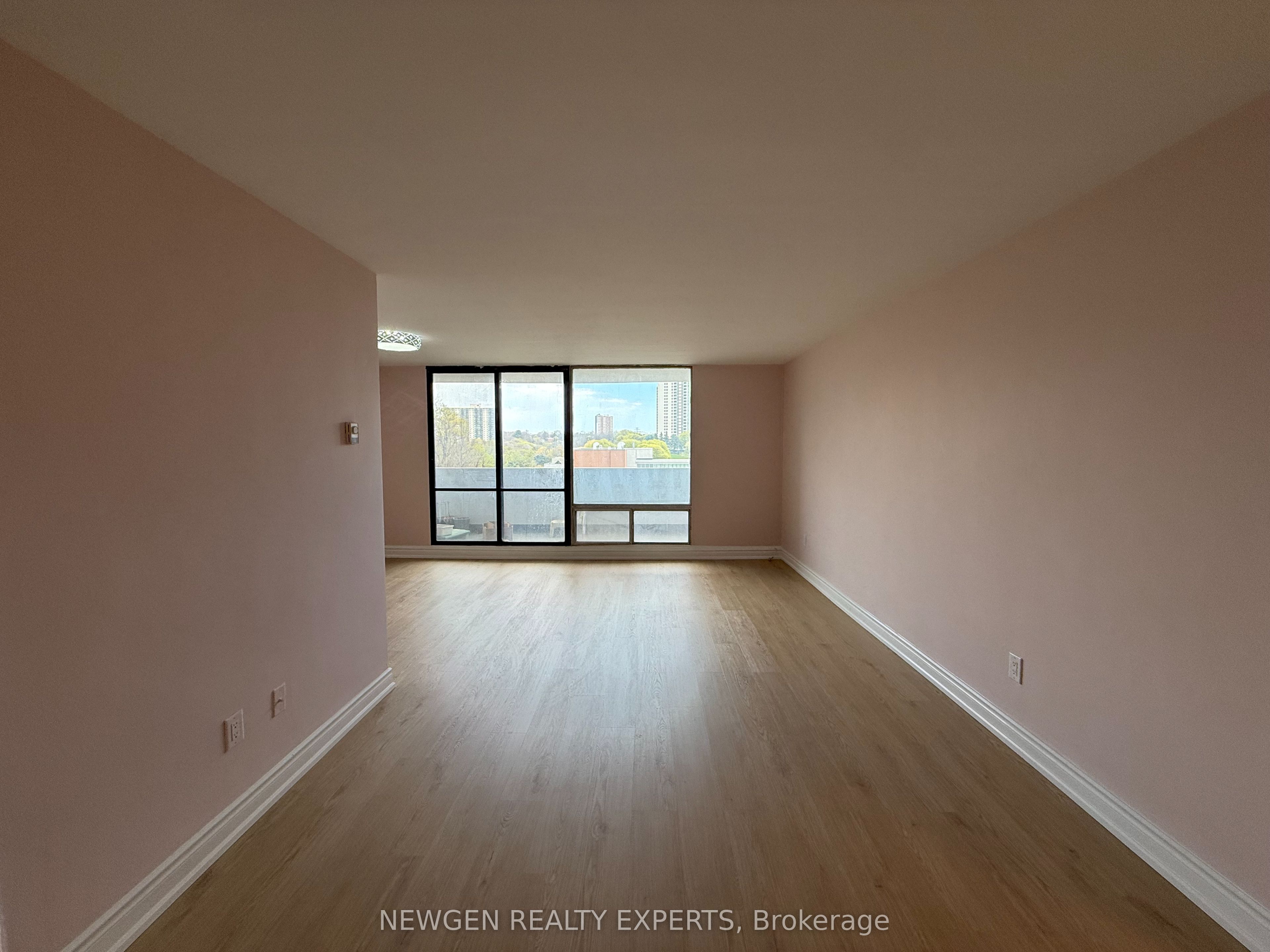 3 Massey Square 502 Property Photo 14
