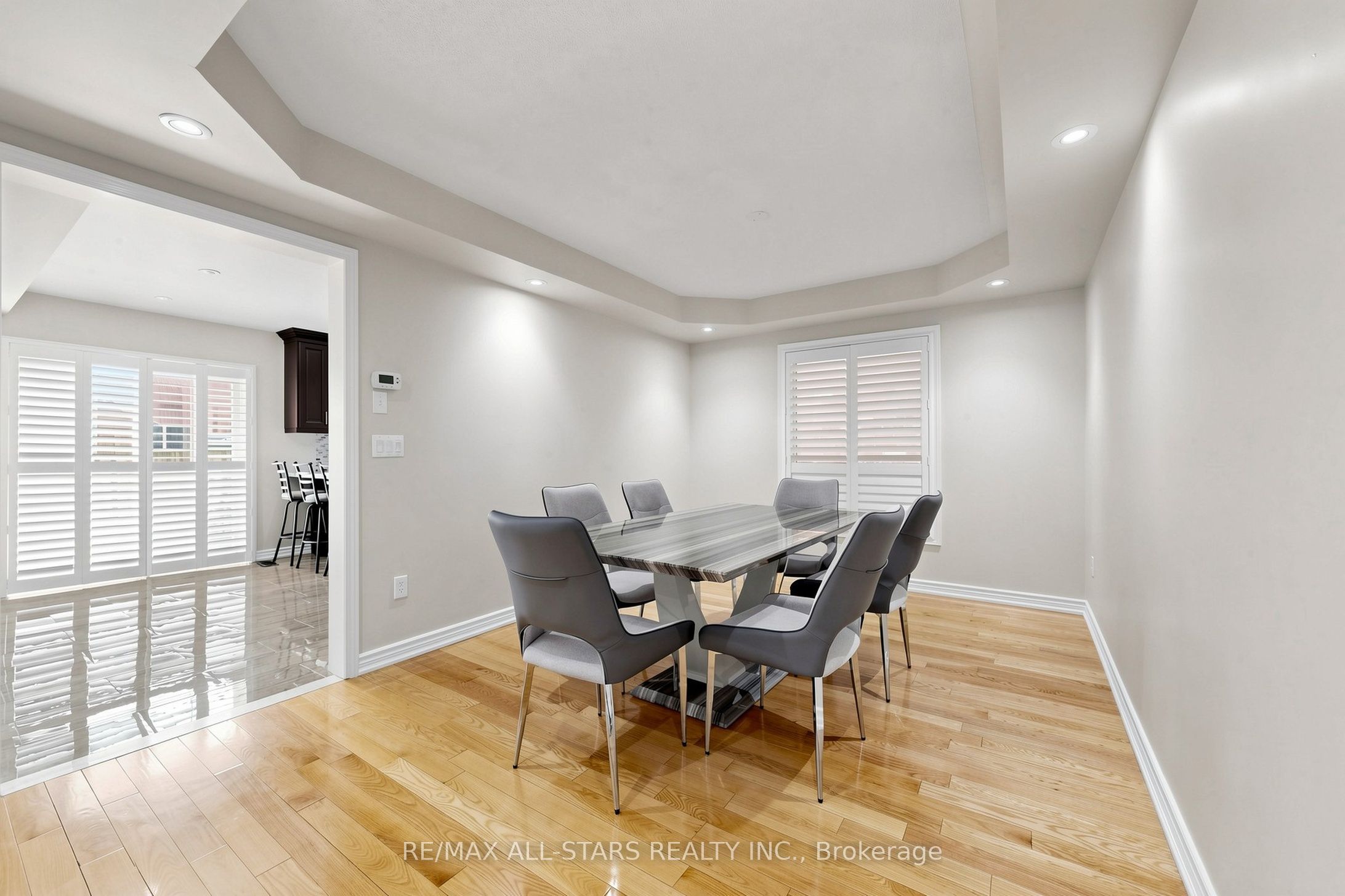 13 Boulderbrook Drive Property Photo 9