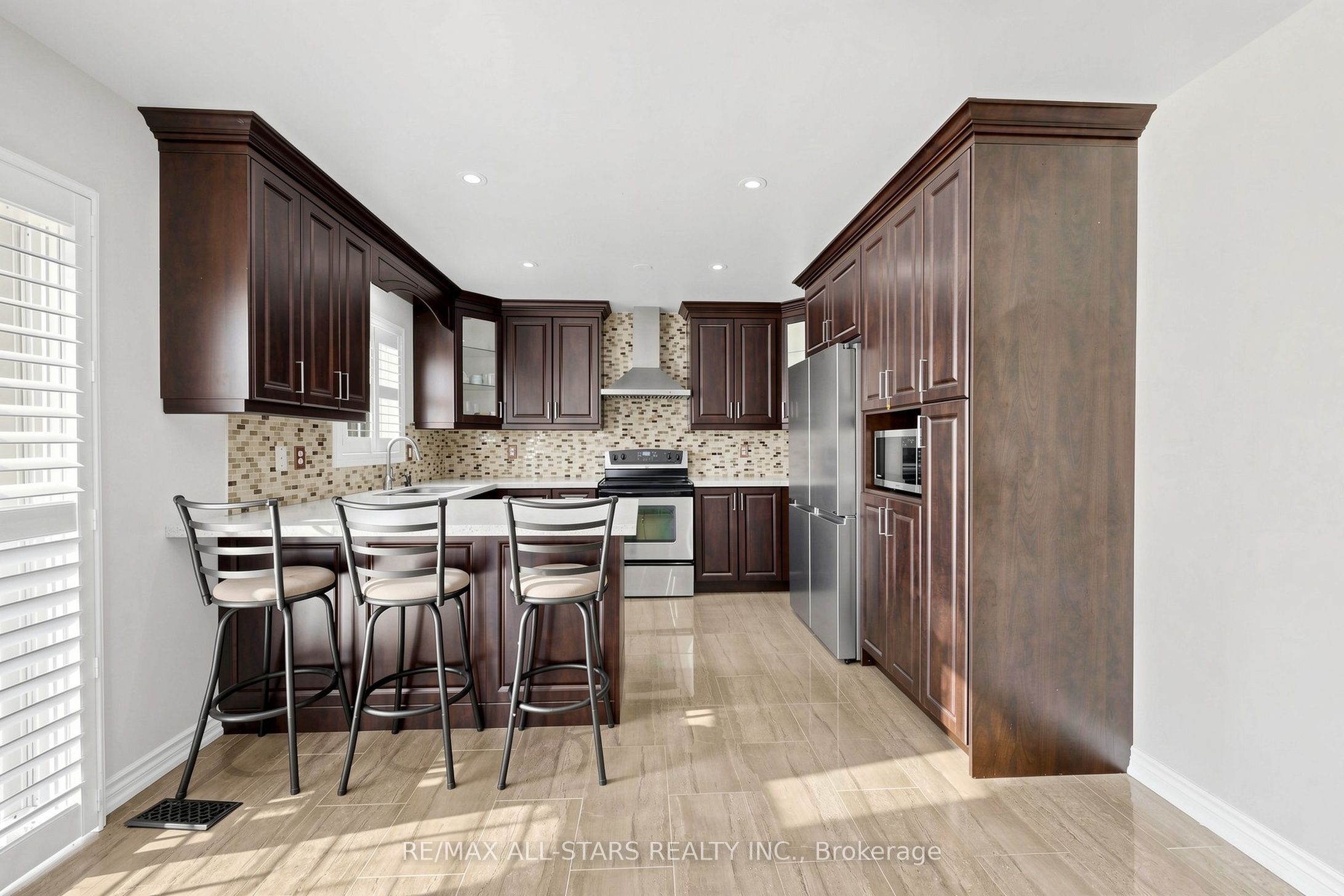 13 Boulderbrook Drive Property Photo 11