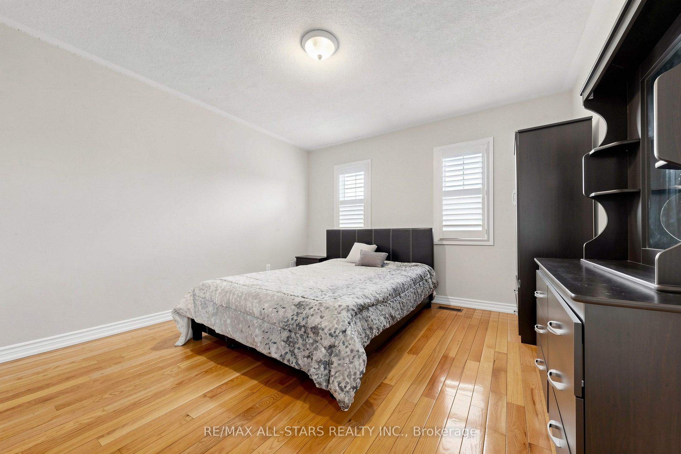 13 Boulderbrook Drive Property Photo 20
