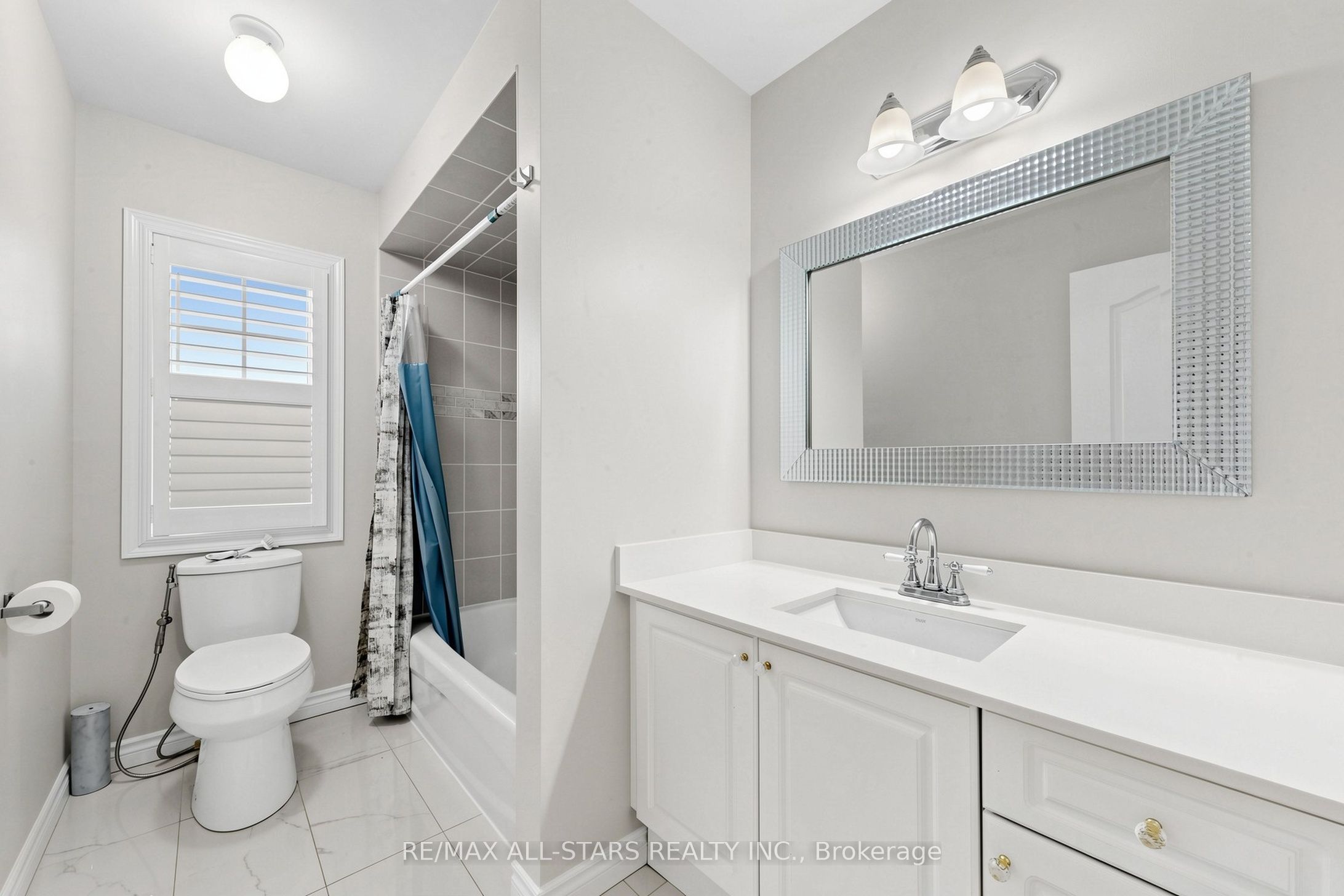 13 Boulderbrook Drive Property Photo 25