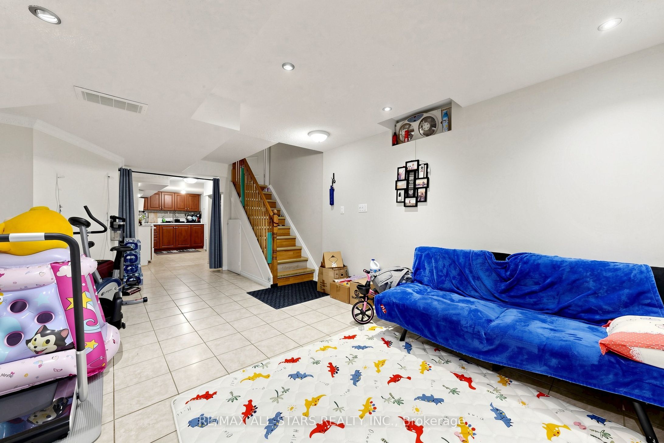 13 Boulderbrook Drive Property Photo 28