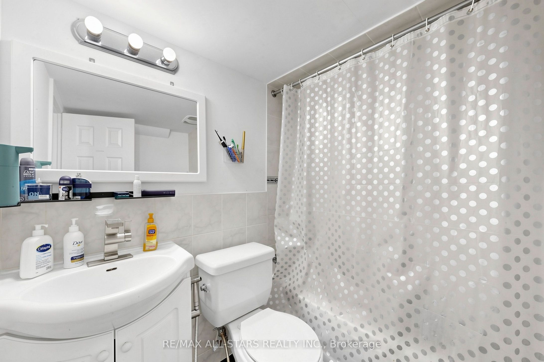 13 Boulderbrook Drive Property Photo 34