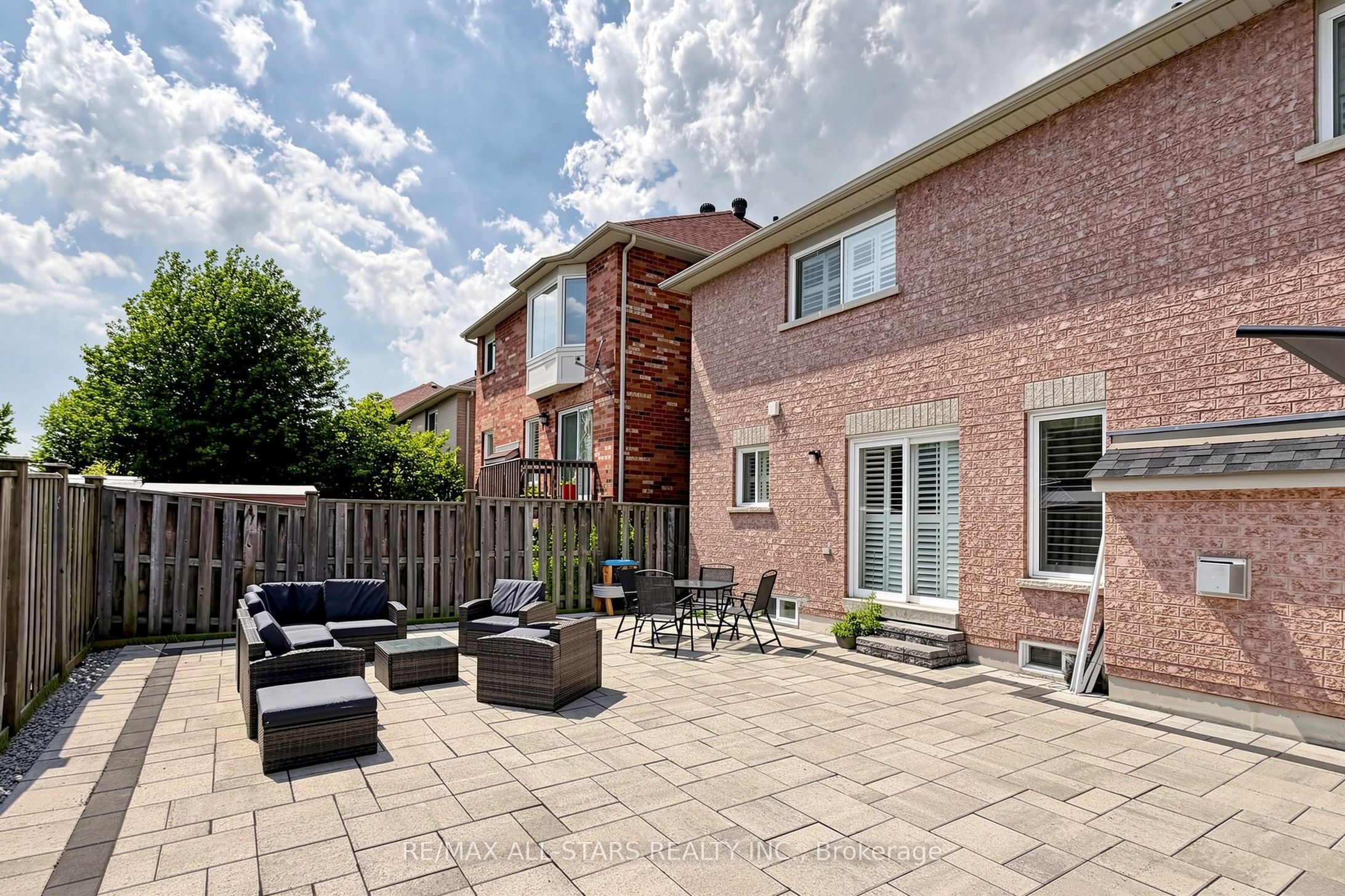 13 Boulderbrook Drive Property Photo 38