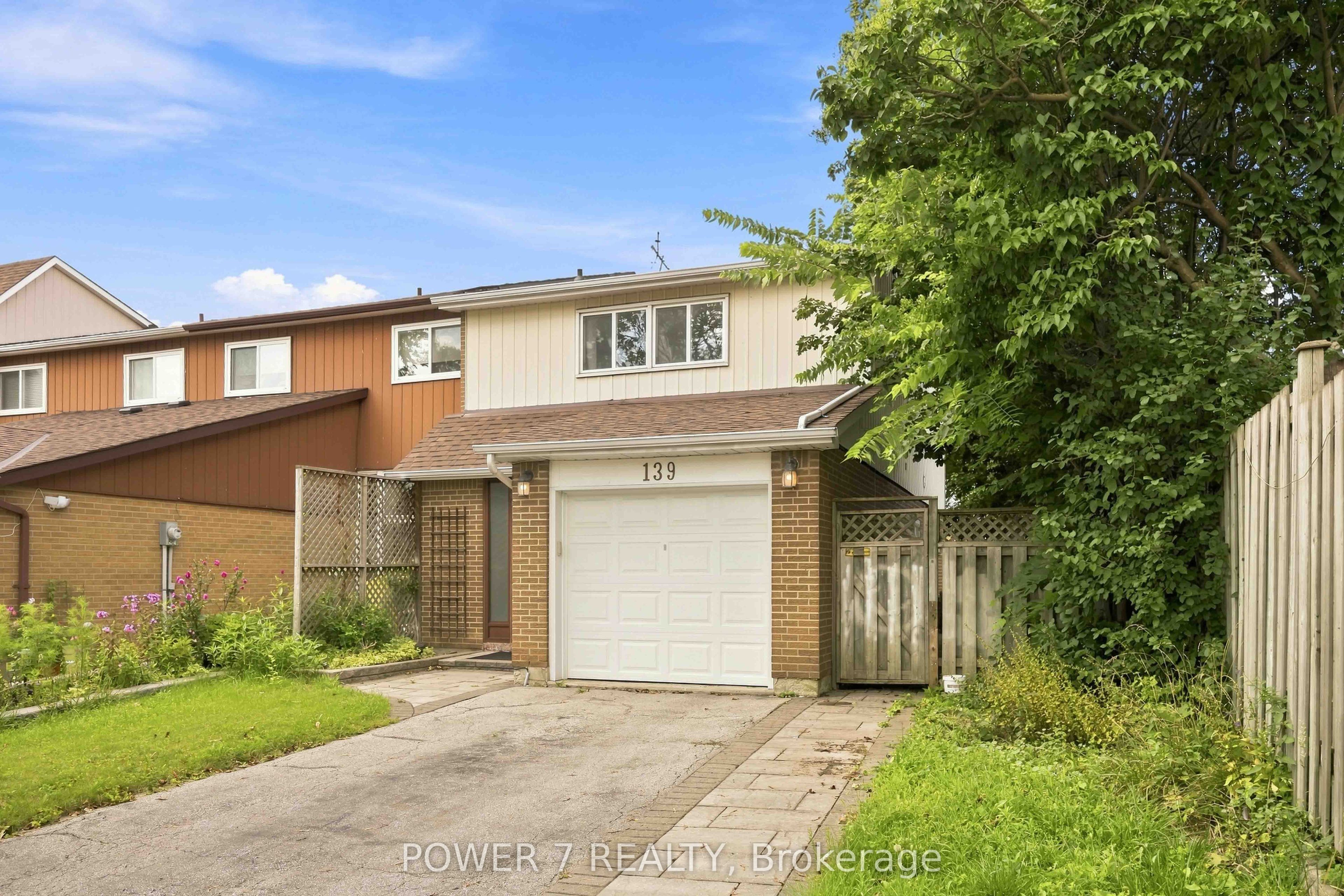 139 Carolbreen Square Property Photo 4