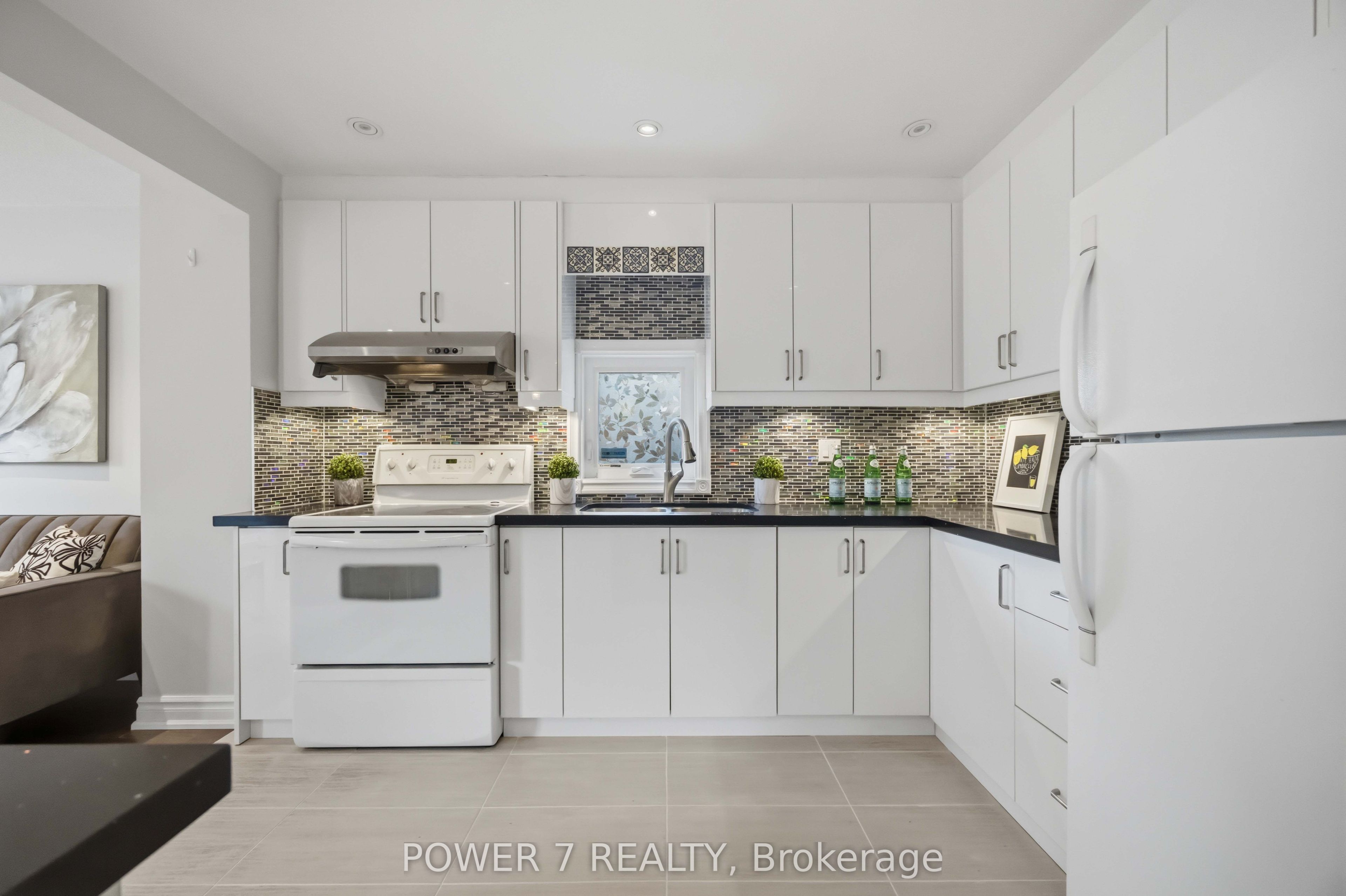 139 Carolbreen Square Property Photo 13