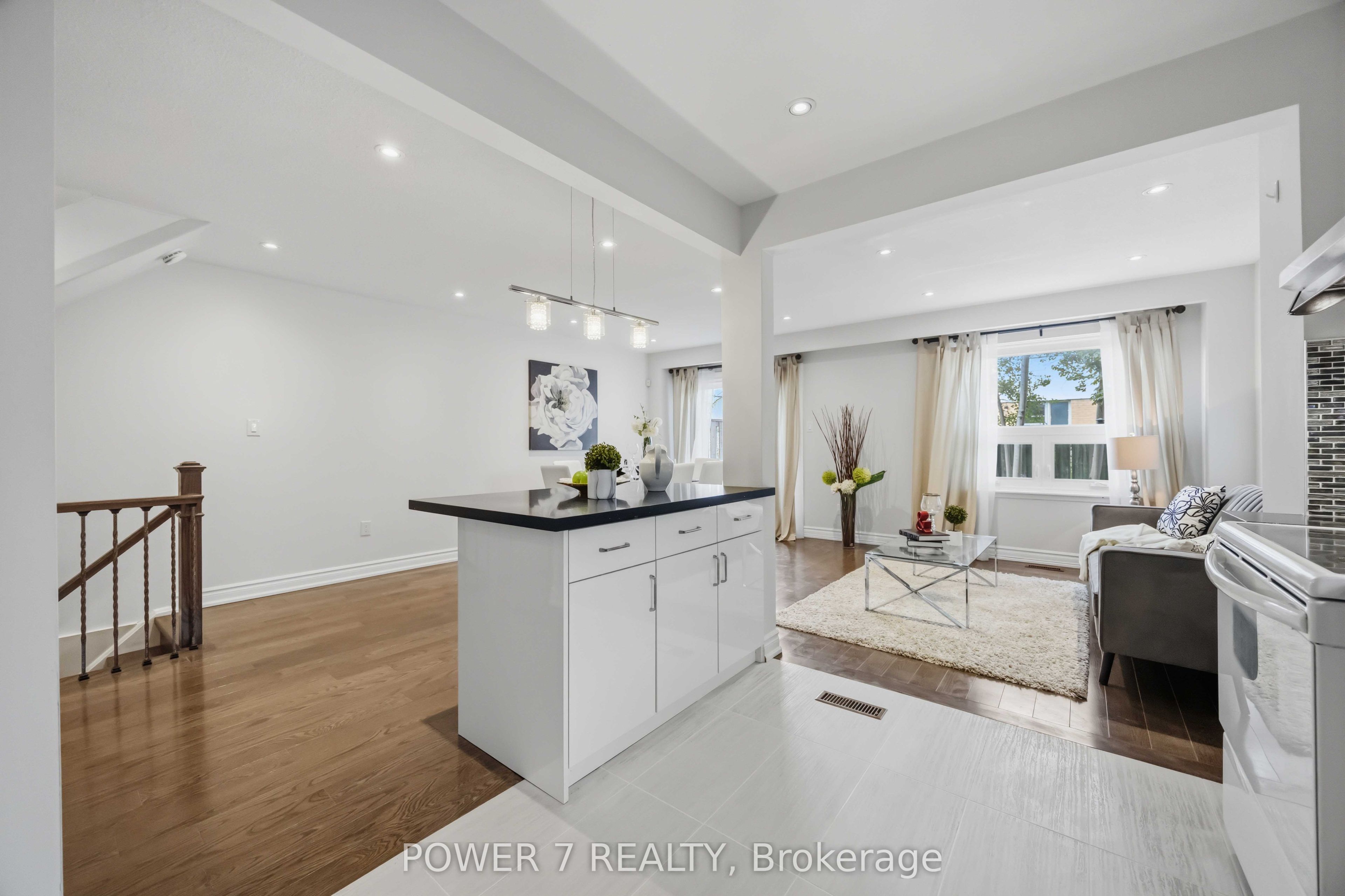 139 Carolbreen Square Property Photo 15