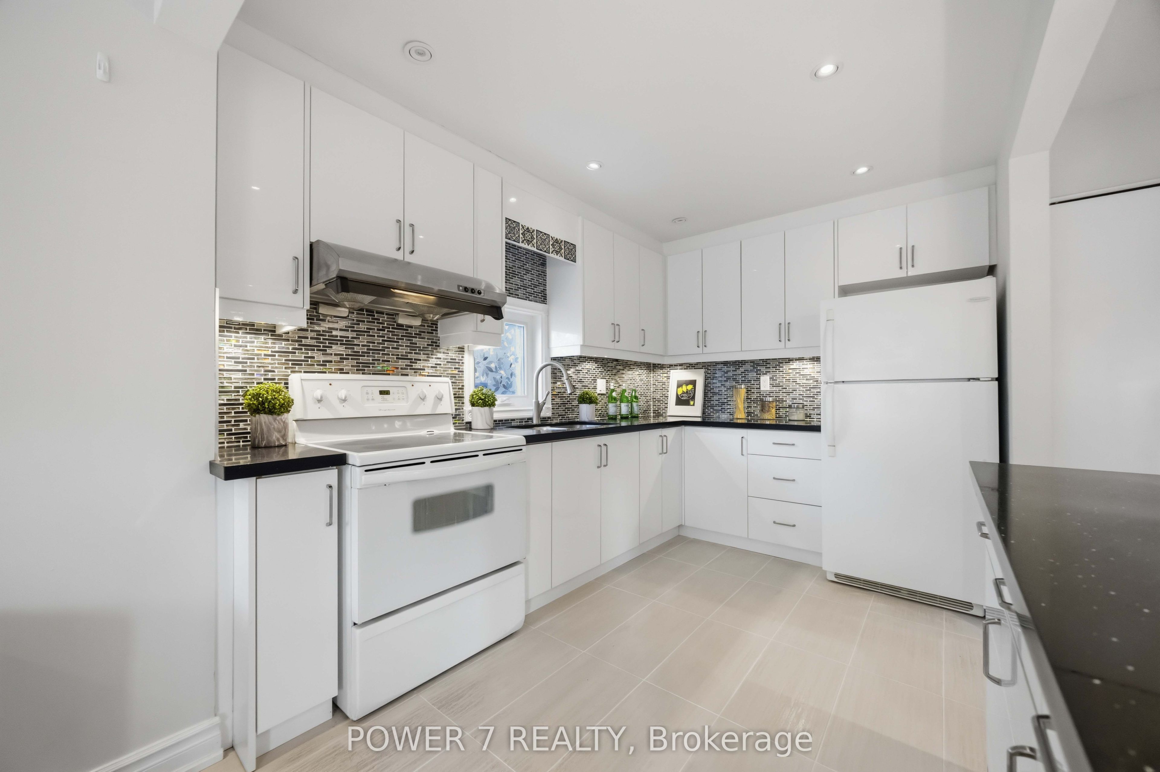 139 Carolbreen Square Property Photo 17