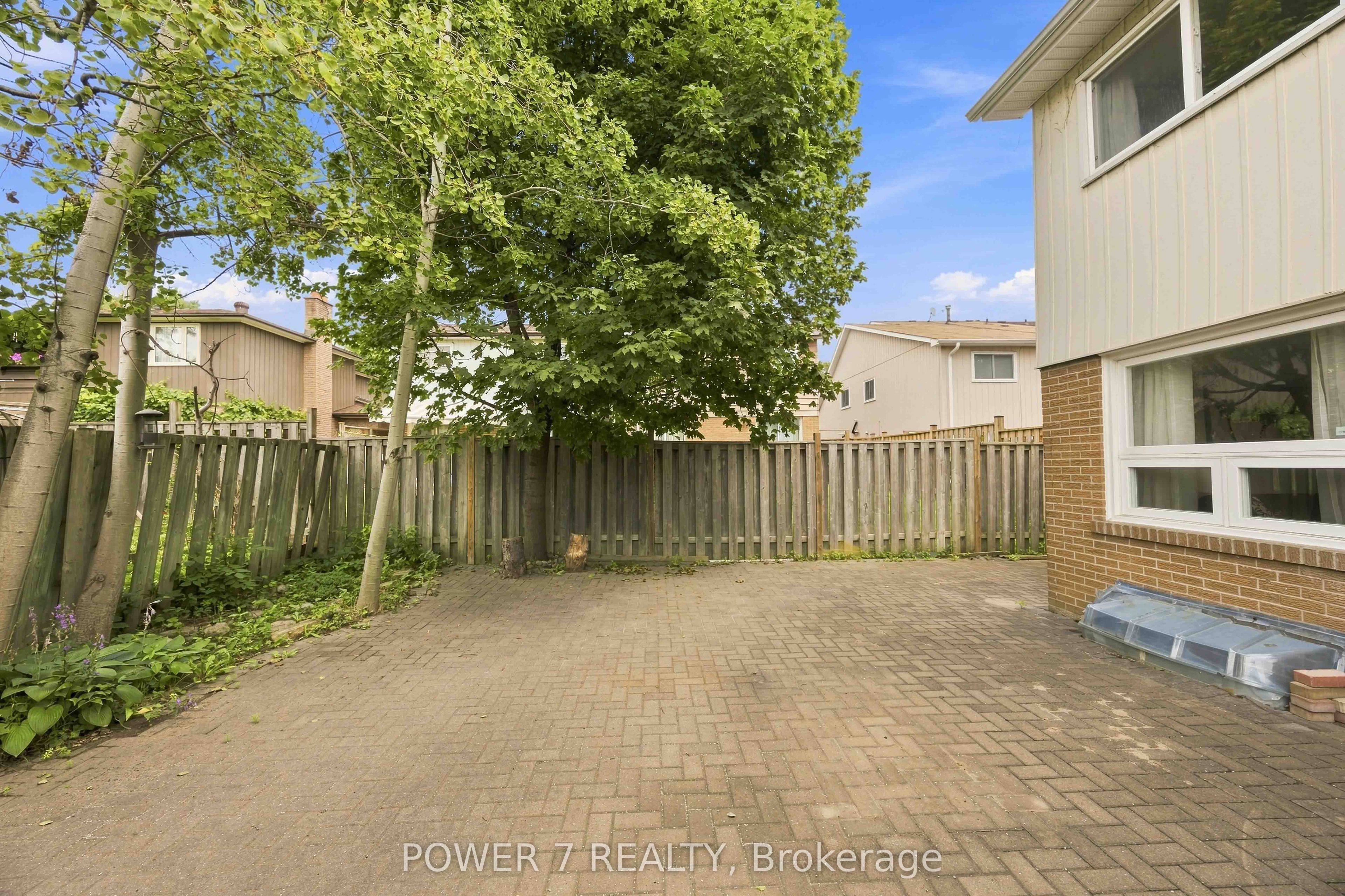 139 Carolbreen Square Property Photo 49