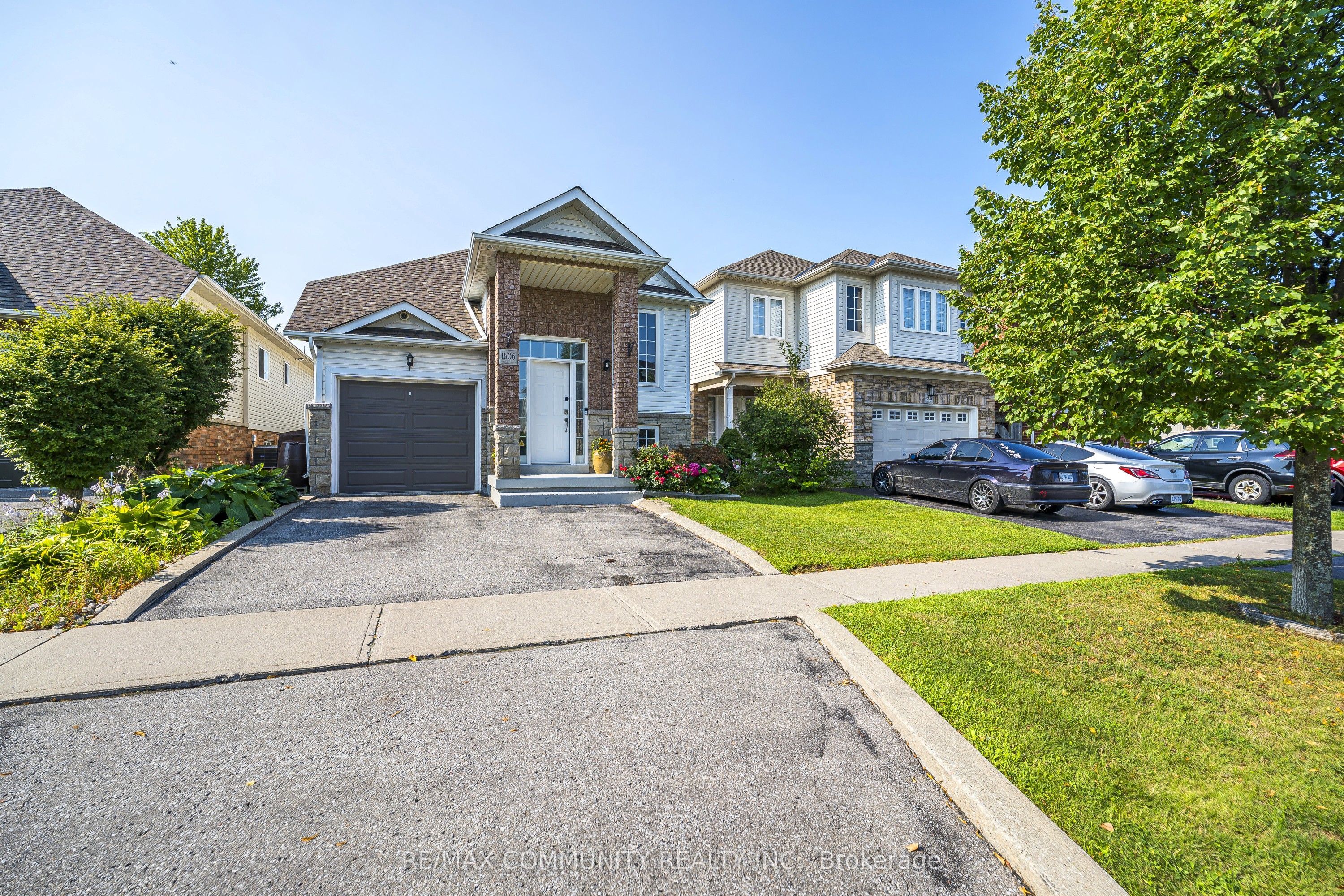 1606 Whitestone Drive Property Photo 1