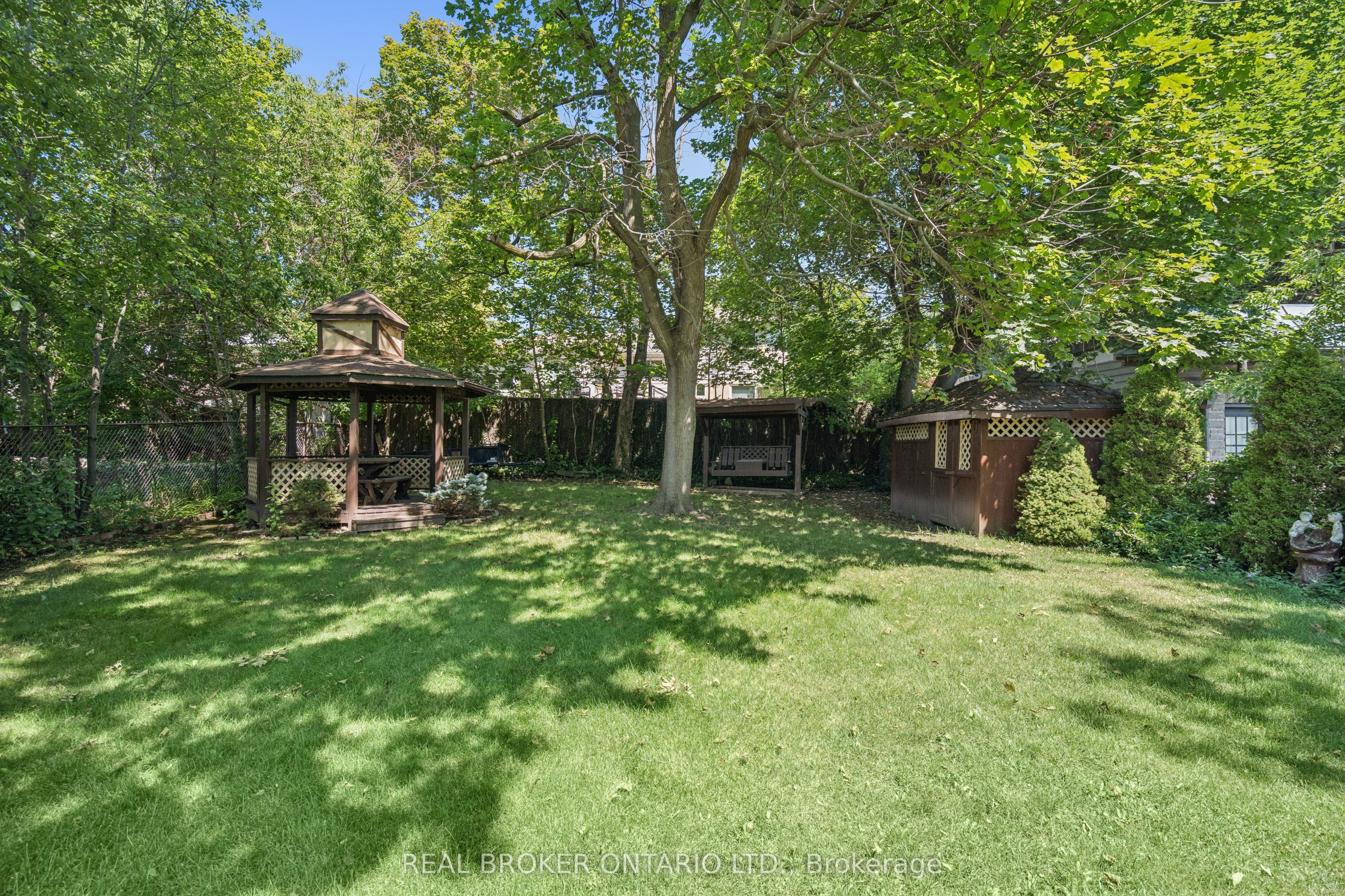 695 Front Road Property Photo 38