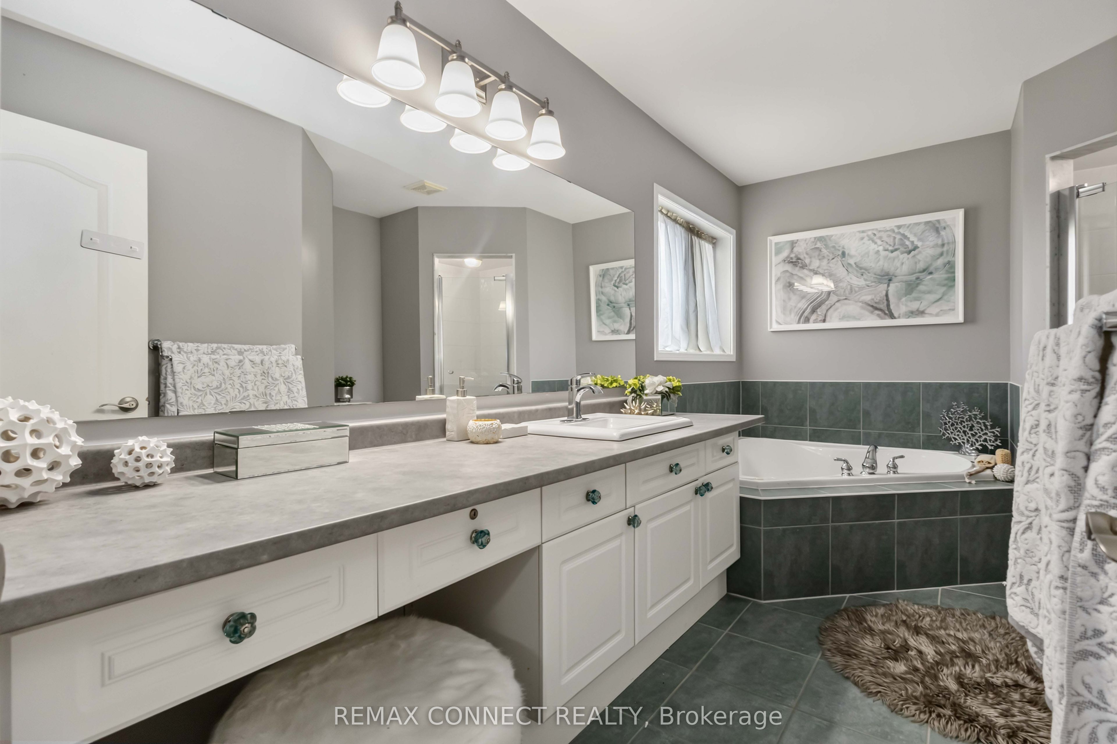 72 Warwick Avenue Property Photo 20