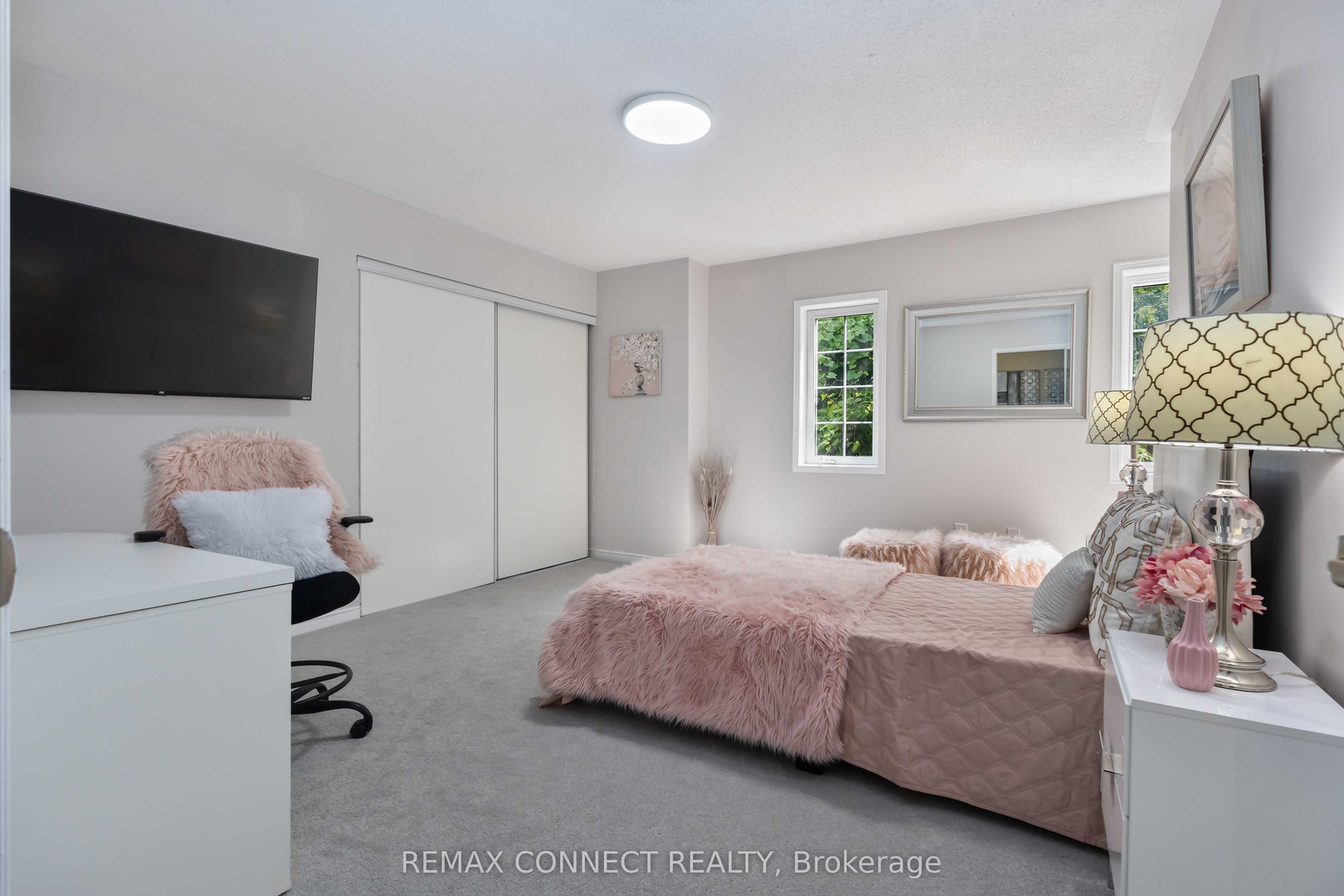72 Warwick Avenue Property Photo 25