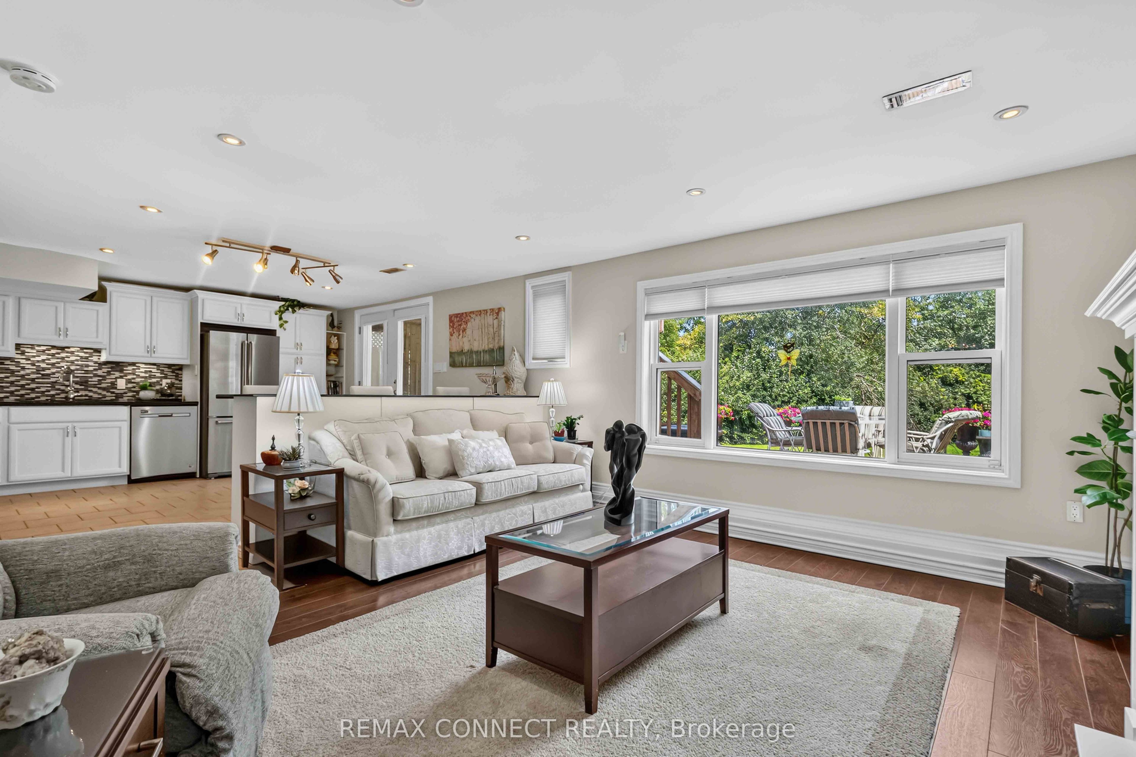 72 Warwick Avenue Property Photo 29