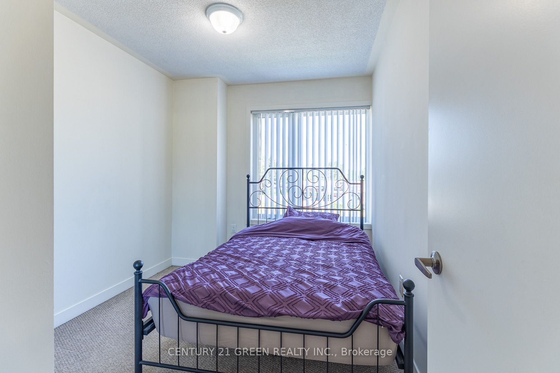 1525 Kingston Road 406 Property Photo 37