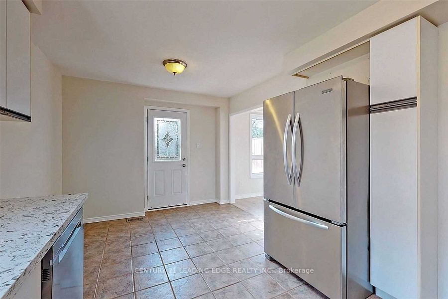 1566 Fieldgate Drive Property Photo 12