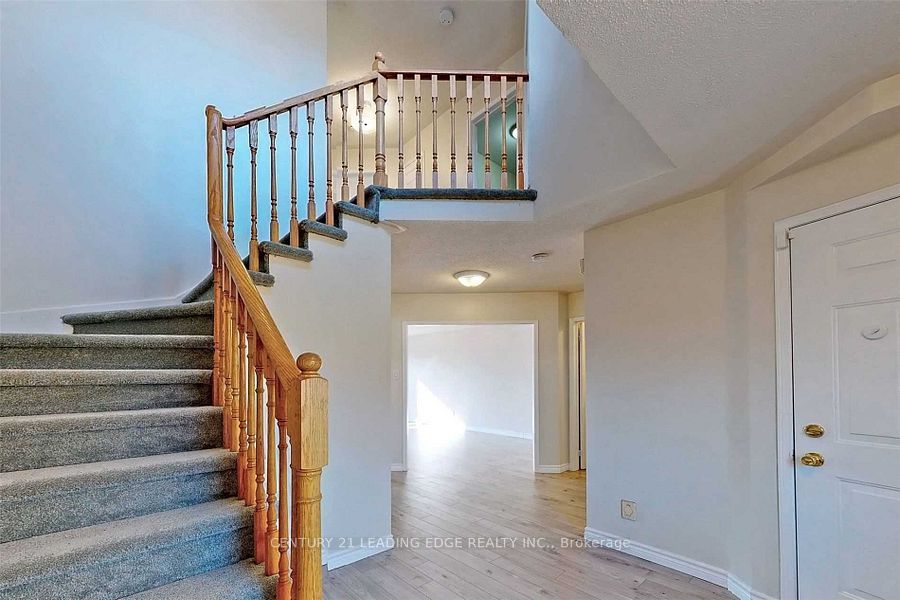 1566 Fieldgate Drive Property Photo 14