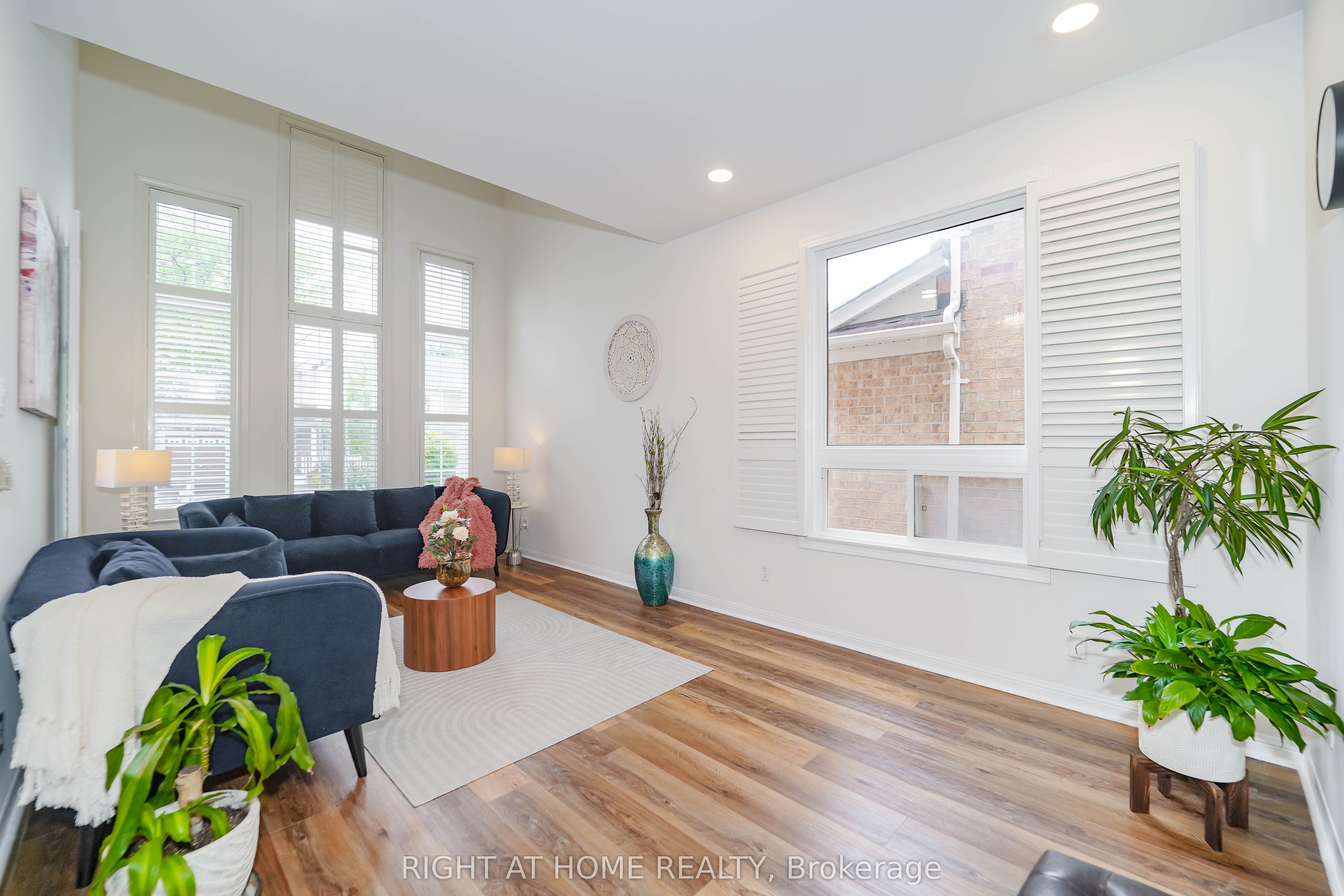 180 Raponi Circle Property Photo 7