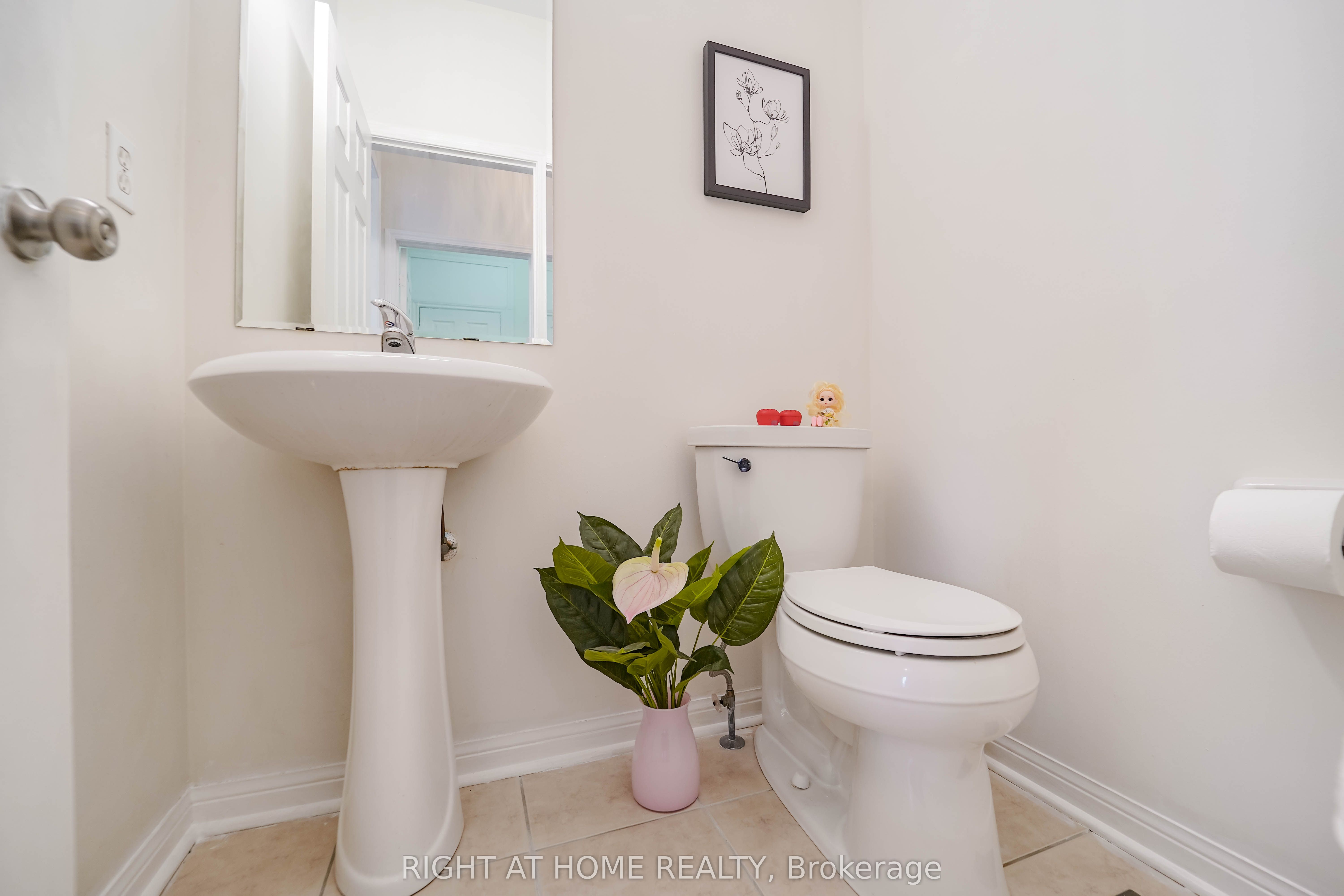 180 Raponi Circle Property Photo 11