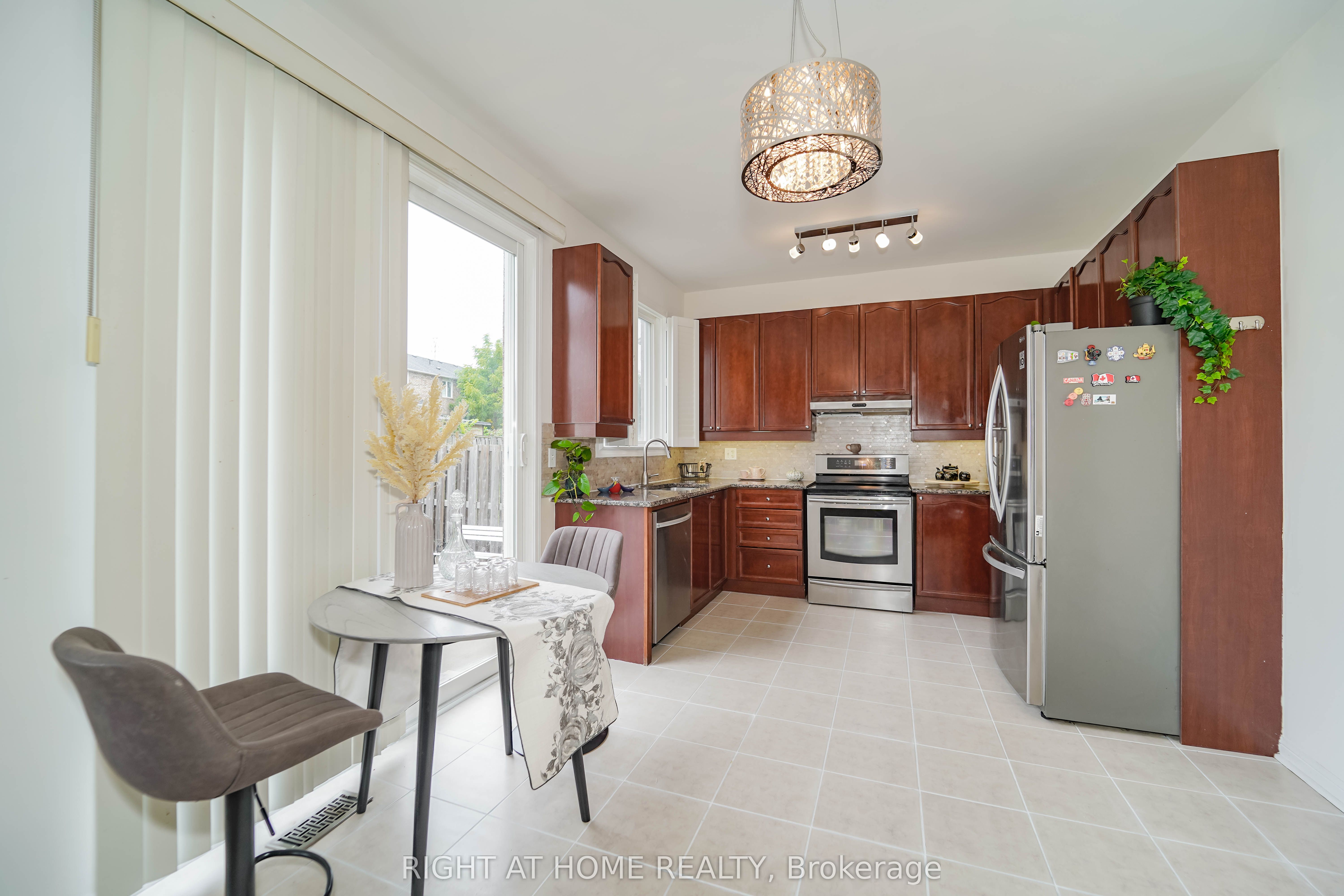 180 Raponi Circle Property Photo 15