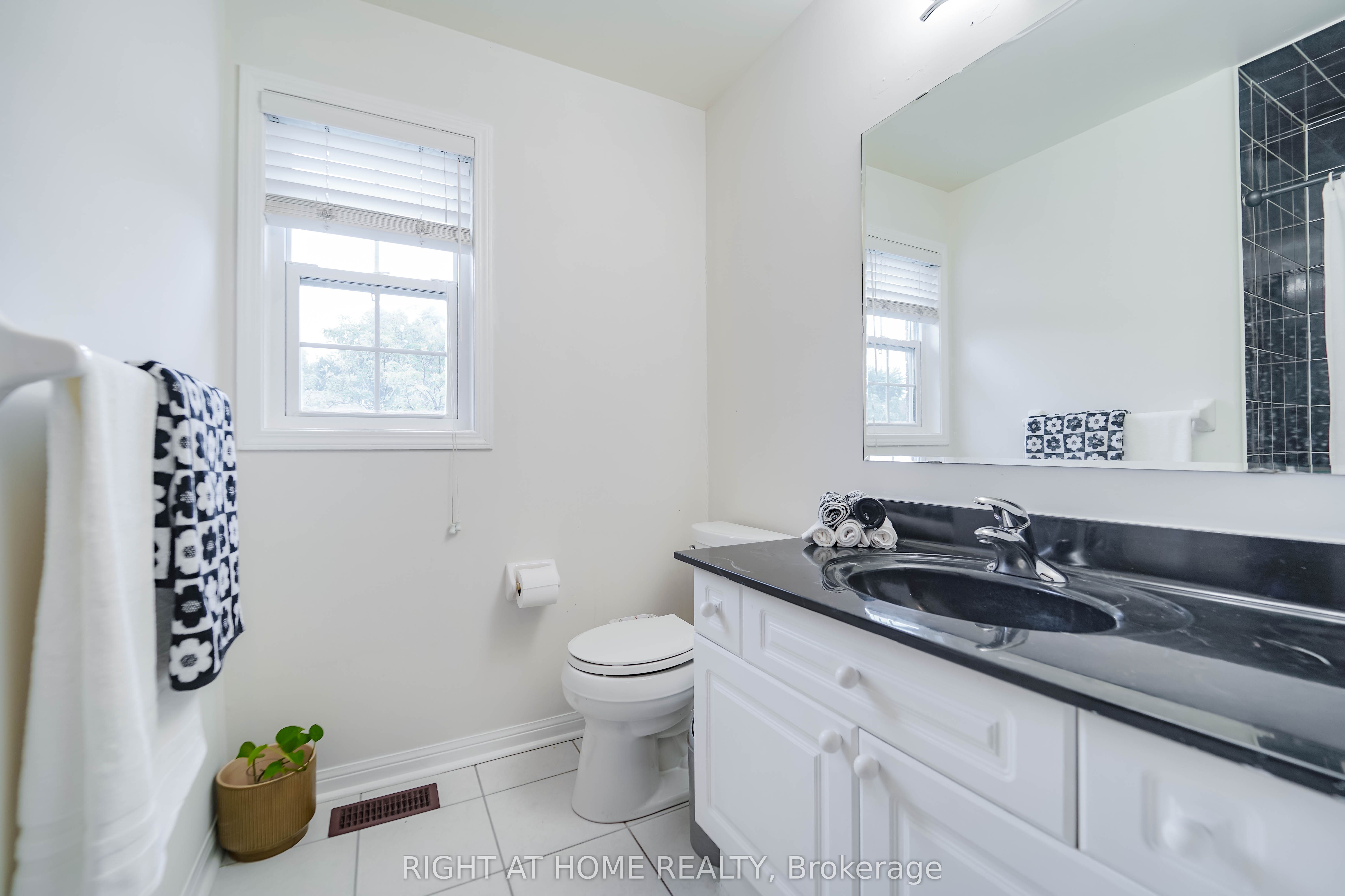 180 Raponi Circle Property Photo 32