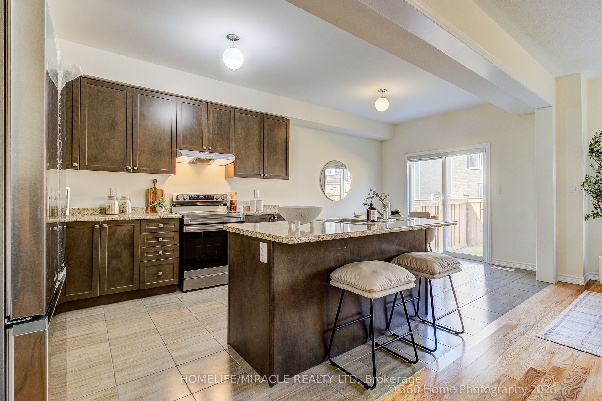 2528 Athena Path Property Photo 6