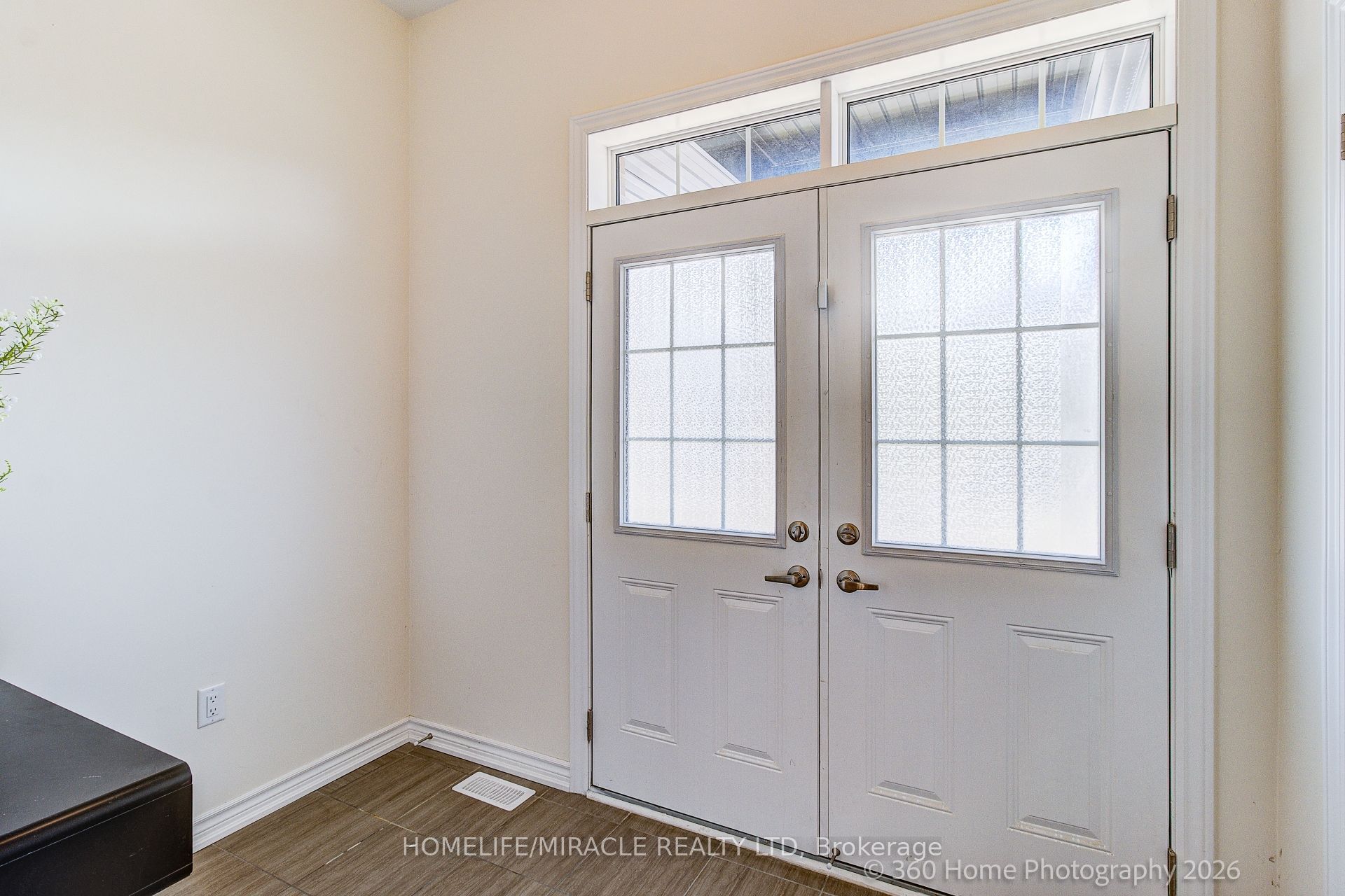 2528 Athena Path Property Photo 11