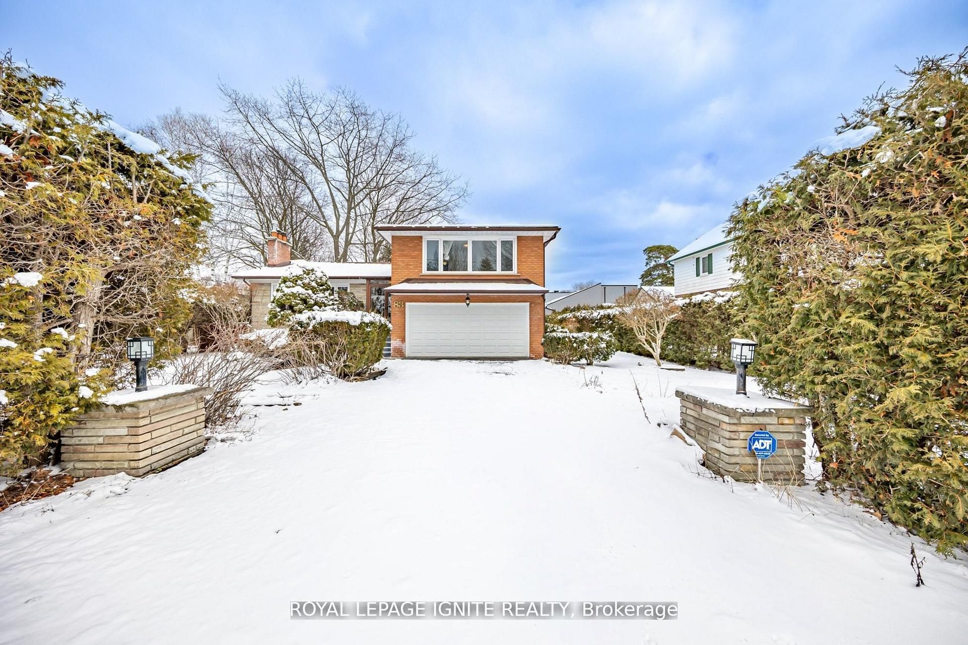 83 Deep Dene Drive Main Property Photo 1