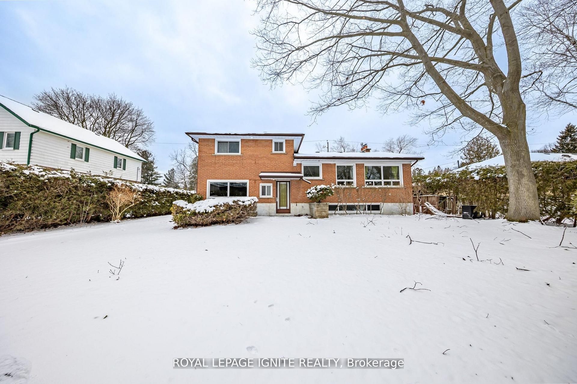 83 Deep Dene Drive Main Property Photo 9