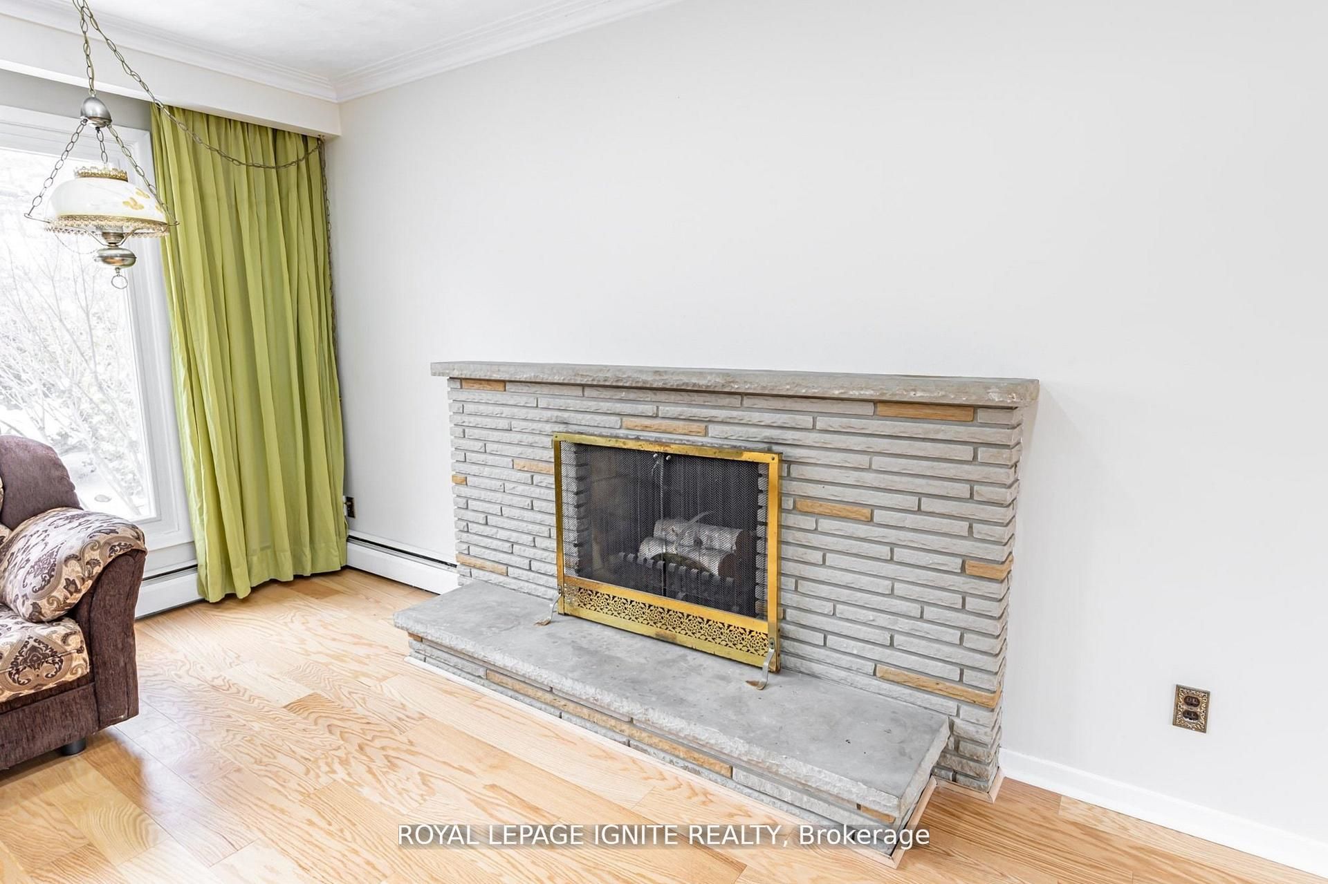 83 Deep Dene Drive Main Property Photo 16