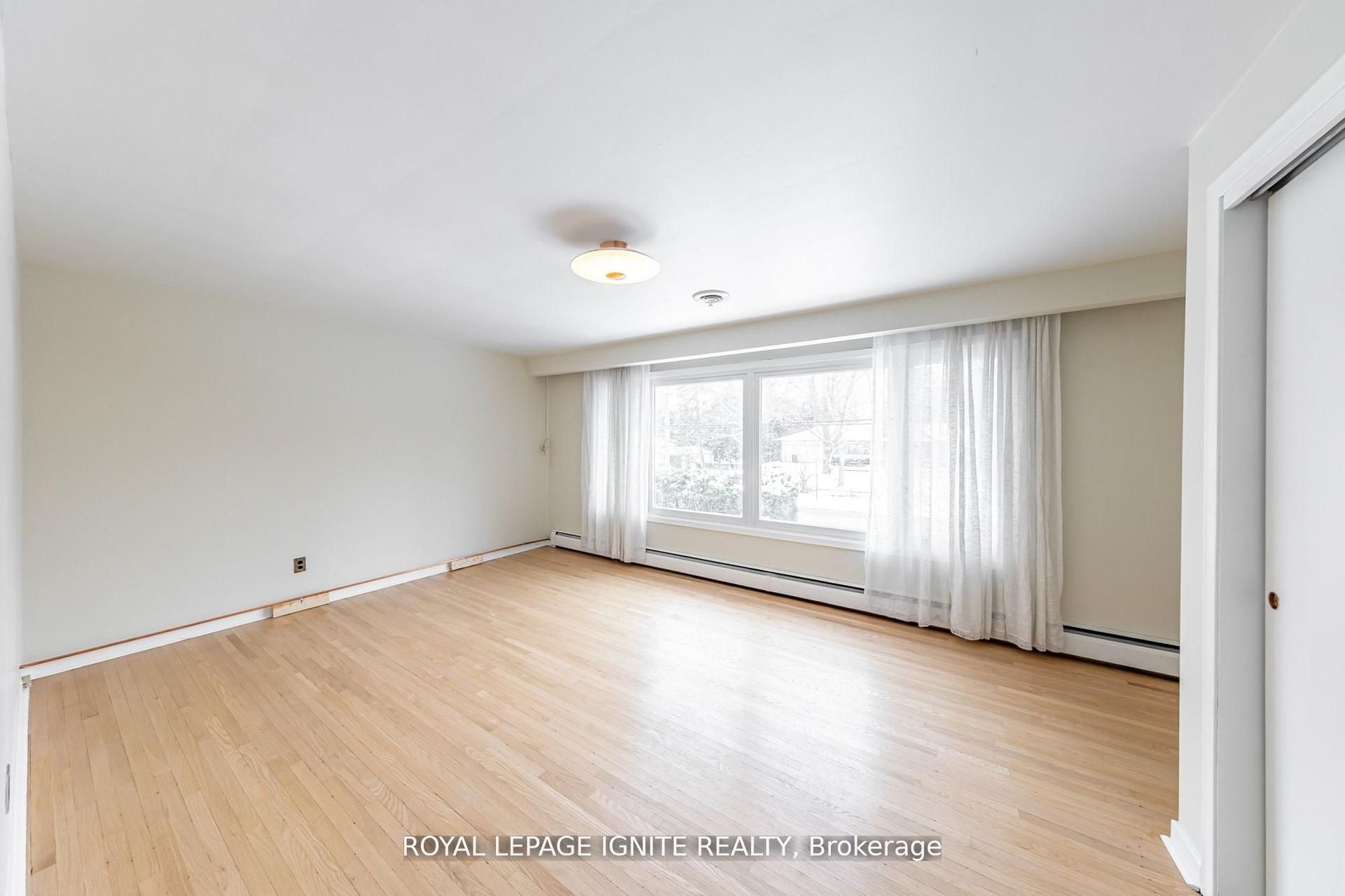 83 Deep Dene Drive Main Property Photo 33