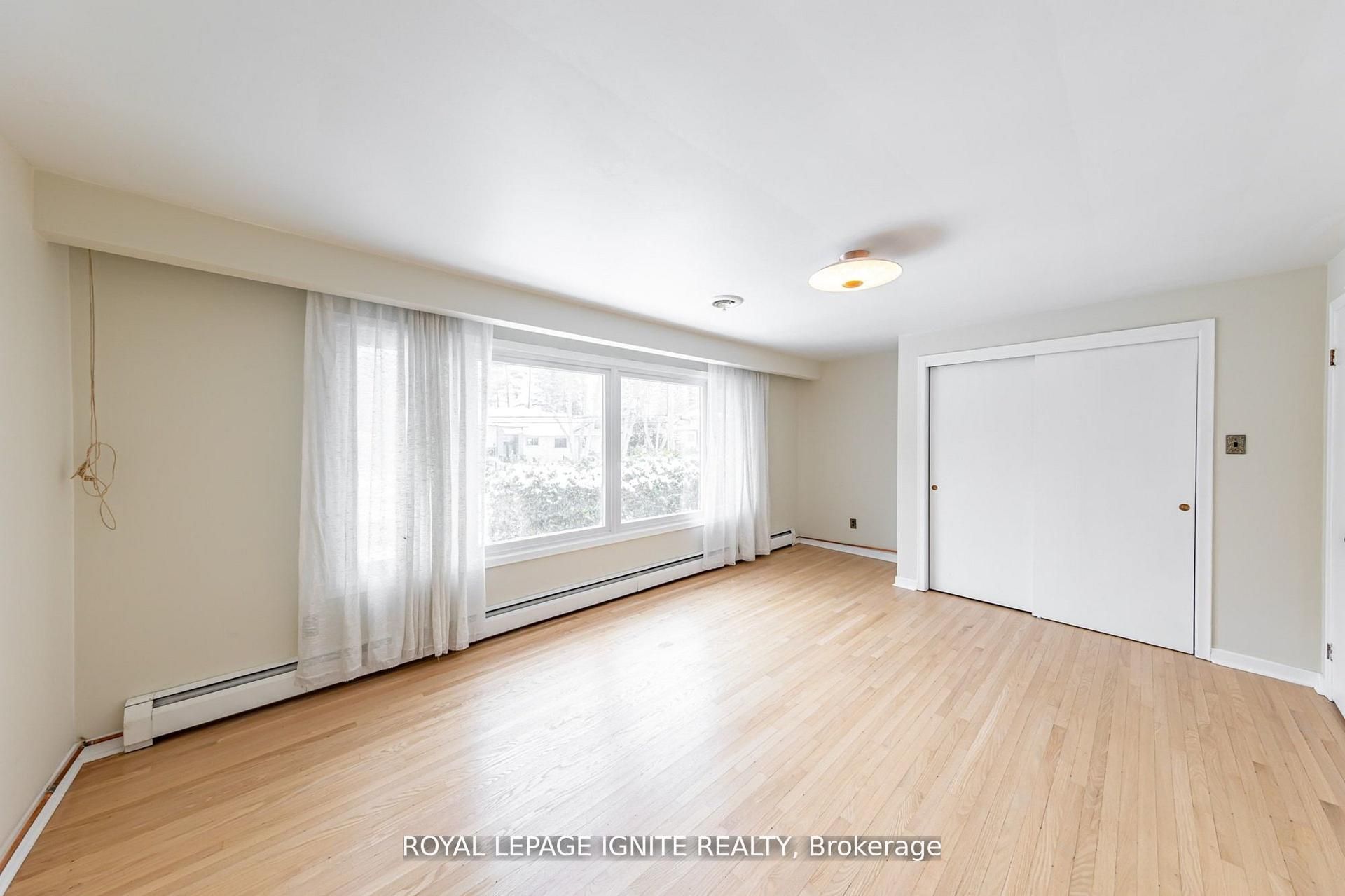 83 Deep Dene Drive Main Property Photo 34