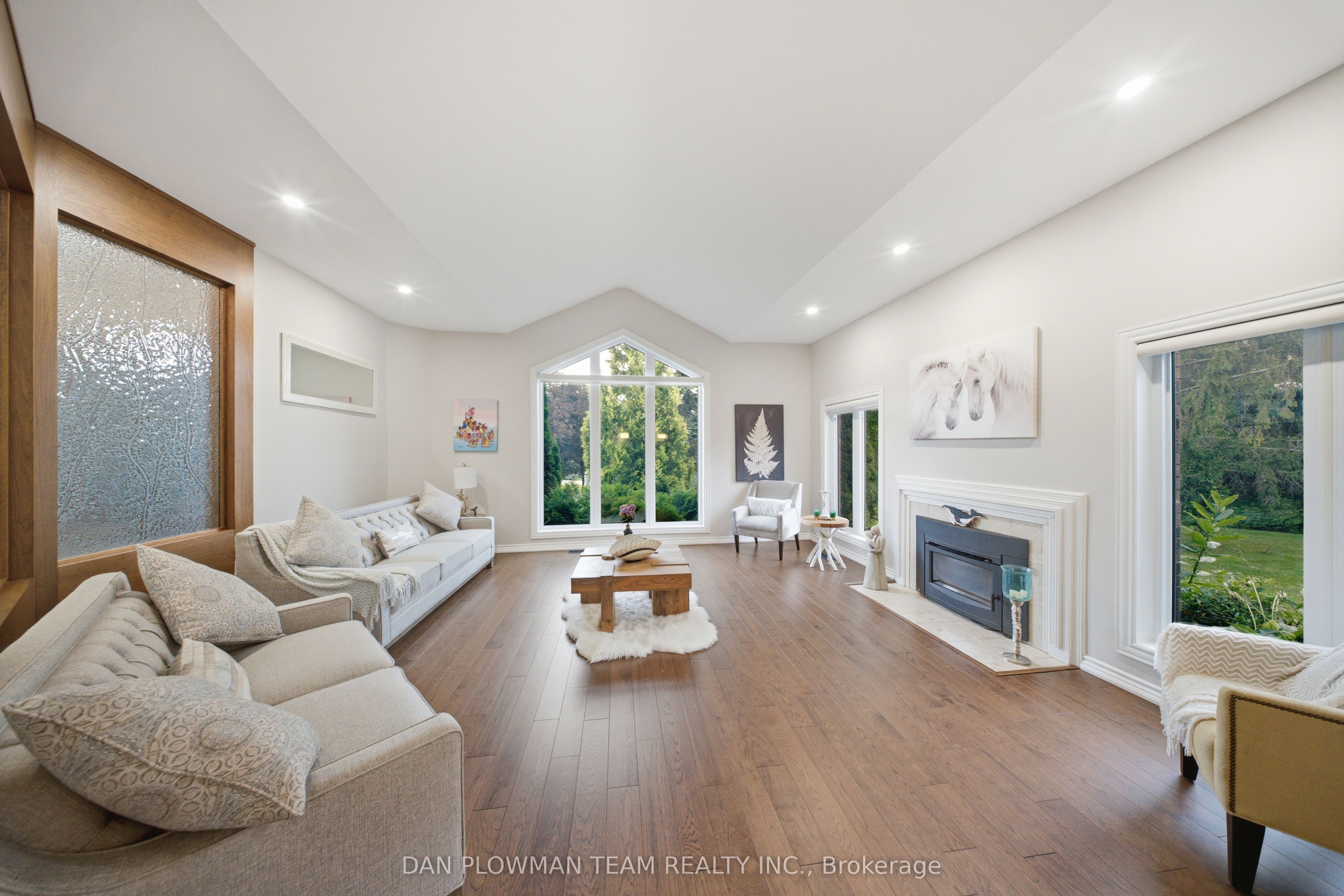 64 Woodbridge Circle Property Photo 14