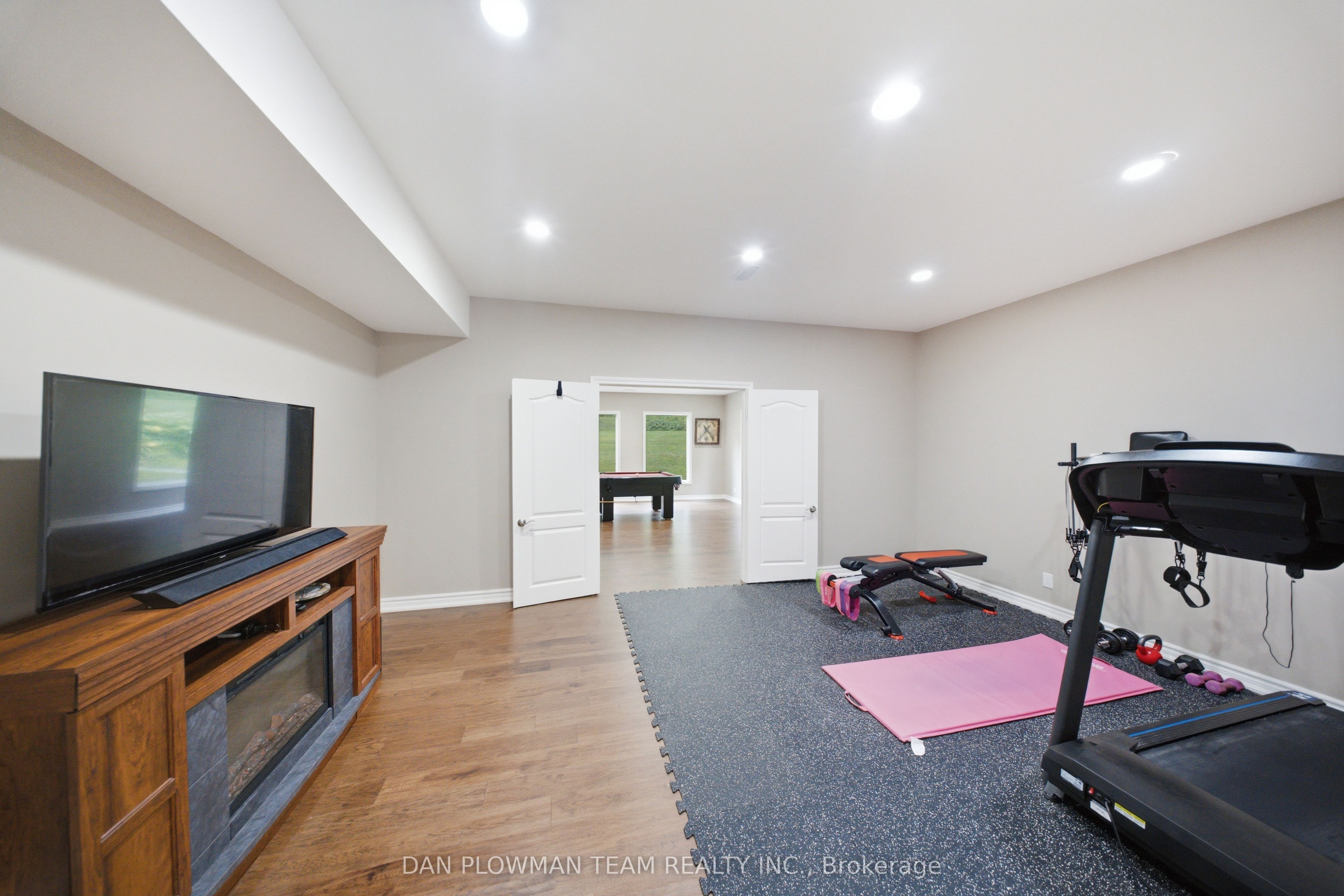 64 Woodbridge Circle Property Photo 42