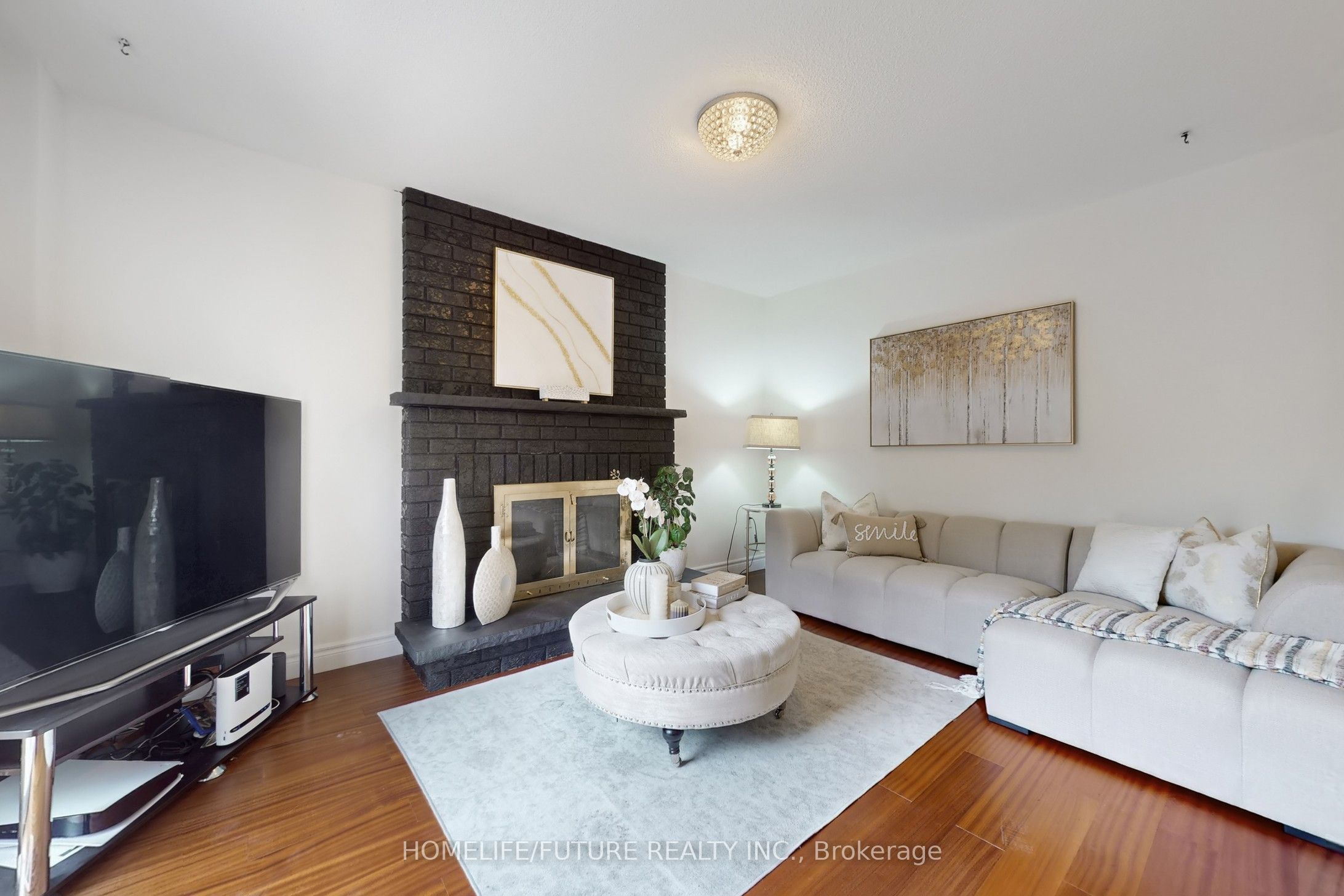 75 Calverley Trail Property Photo 10