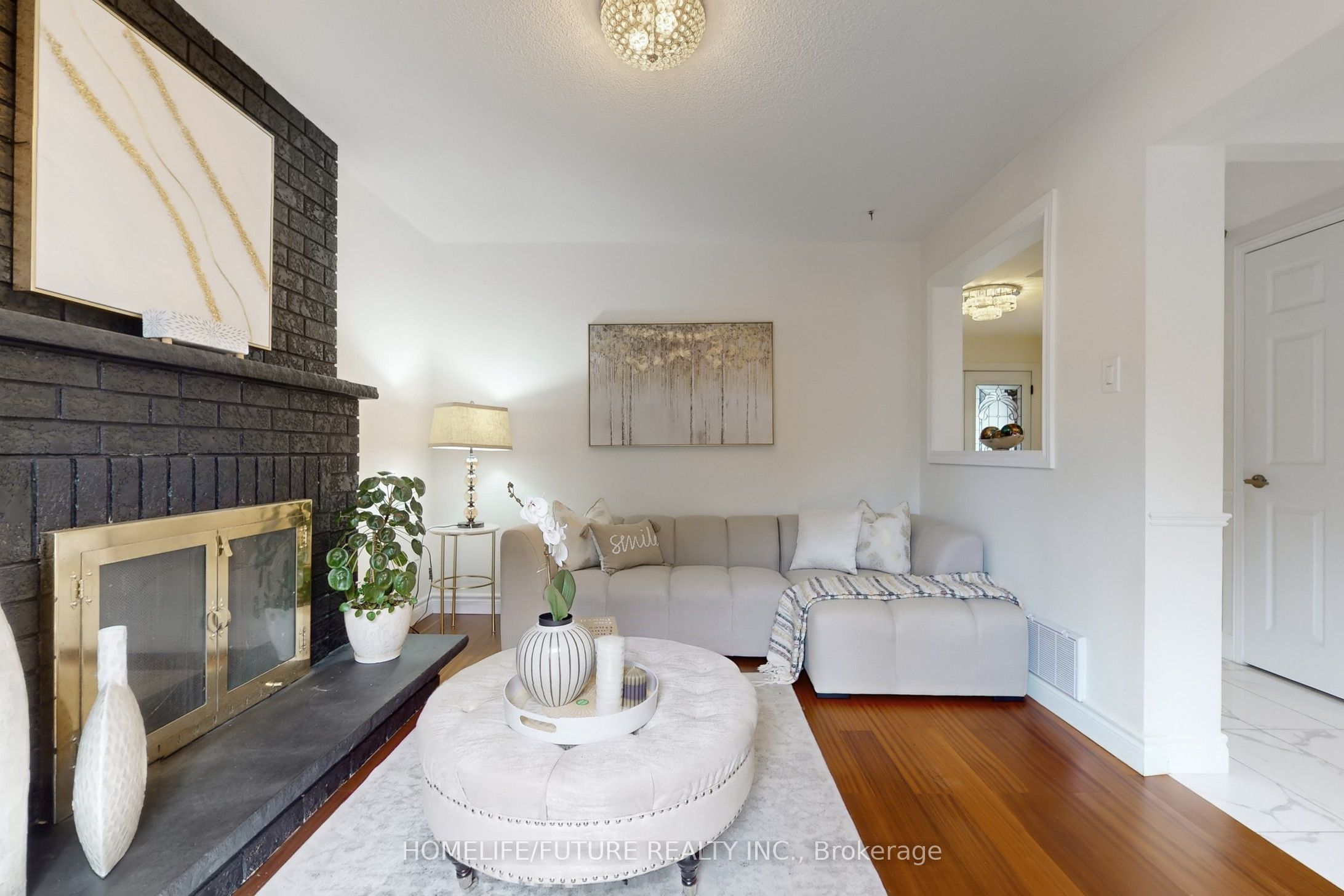 75 Calverley Trail Property Photo 11