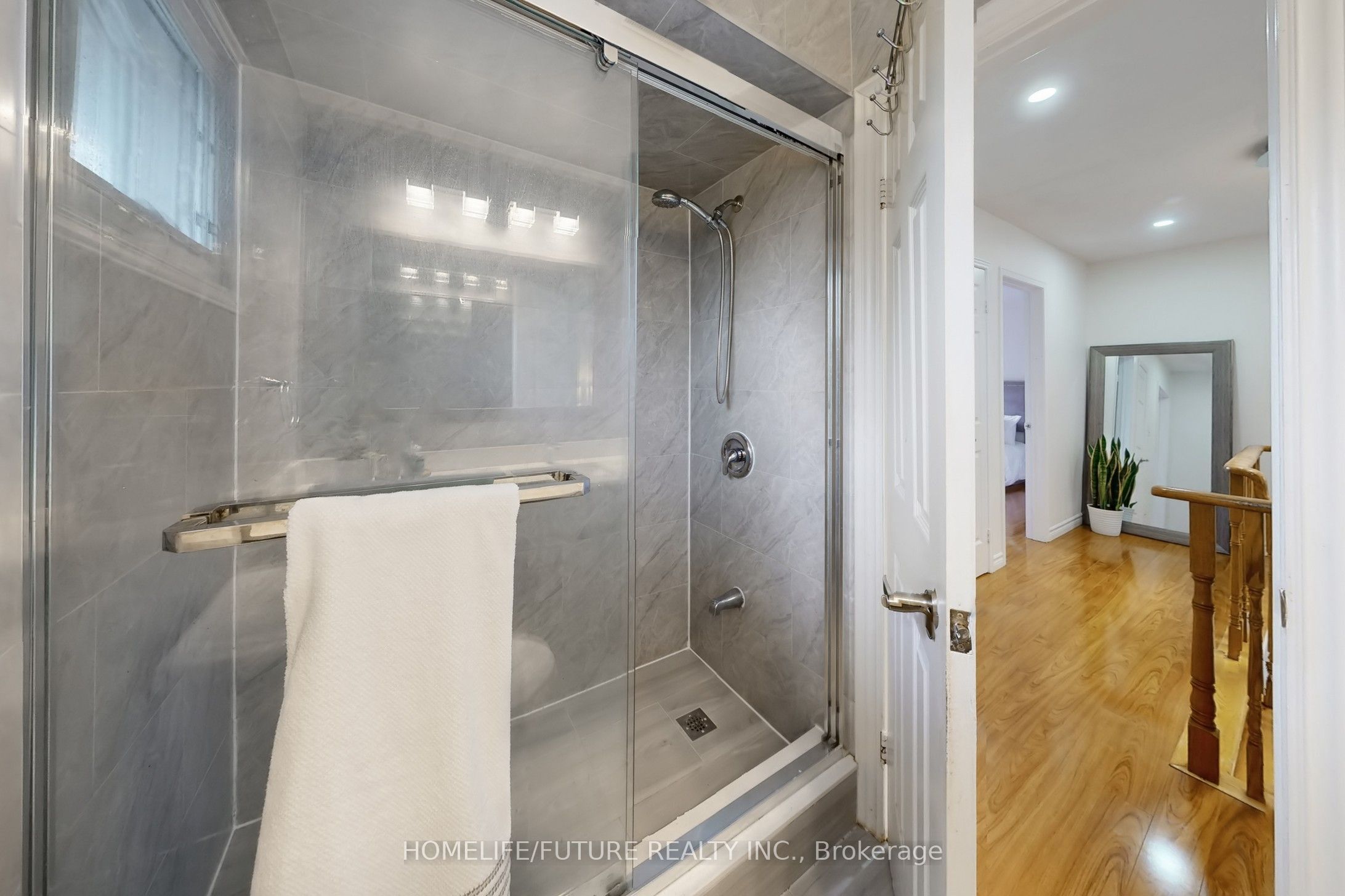 75 Calverley Trail Property Photo 31
