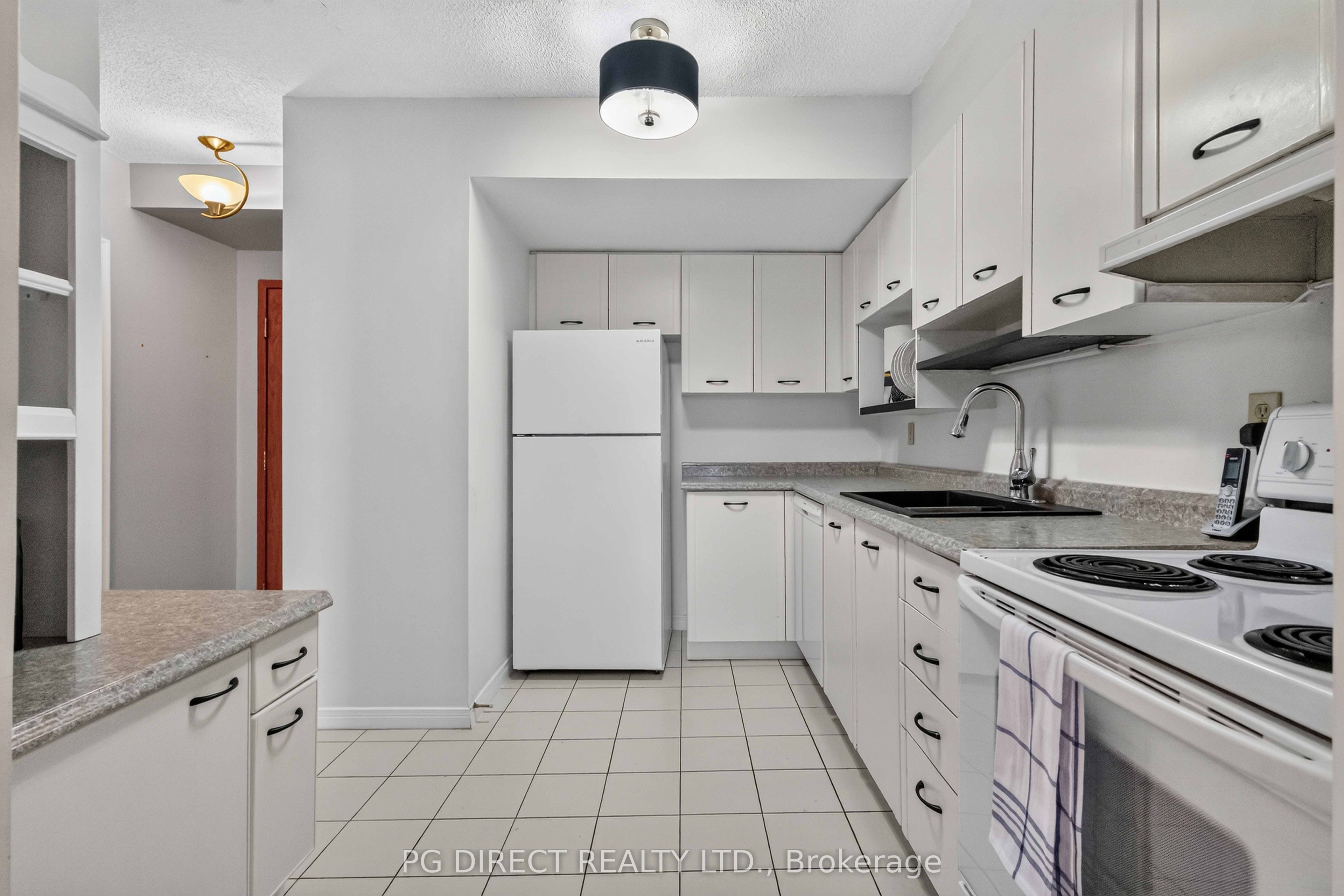 80 Athol Street E 604 Property Photo 6