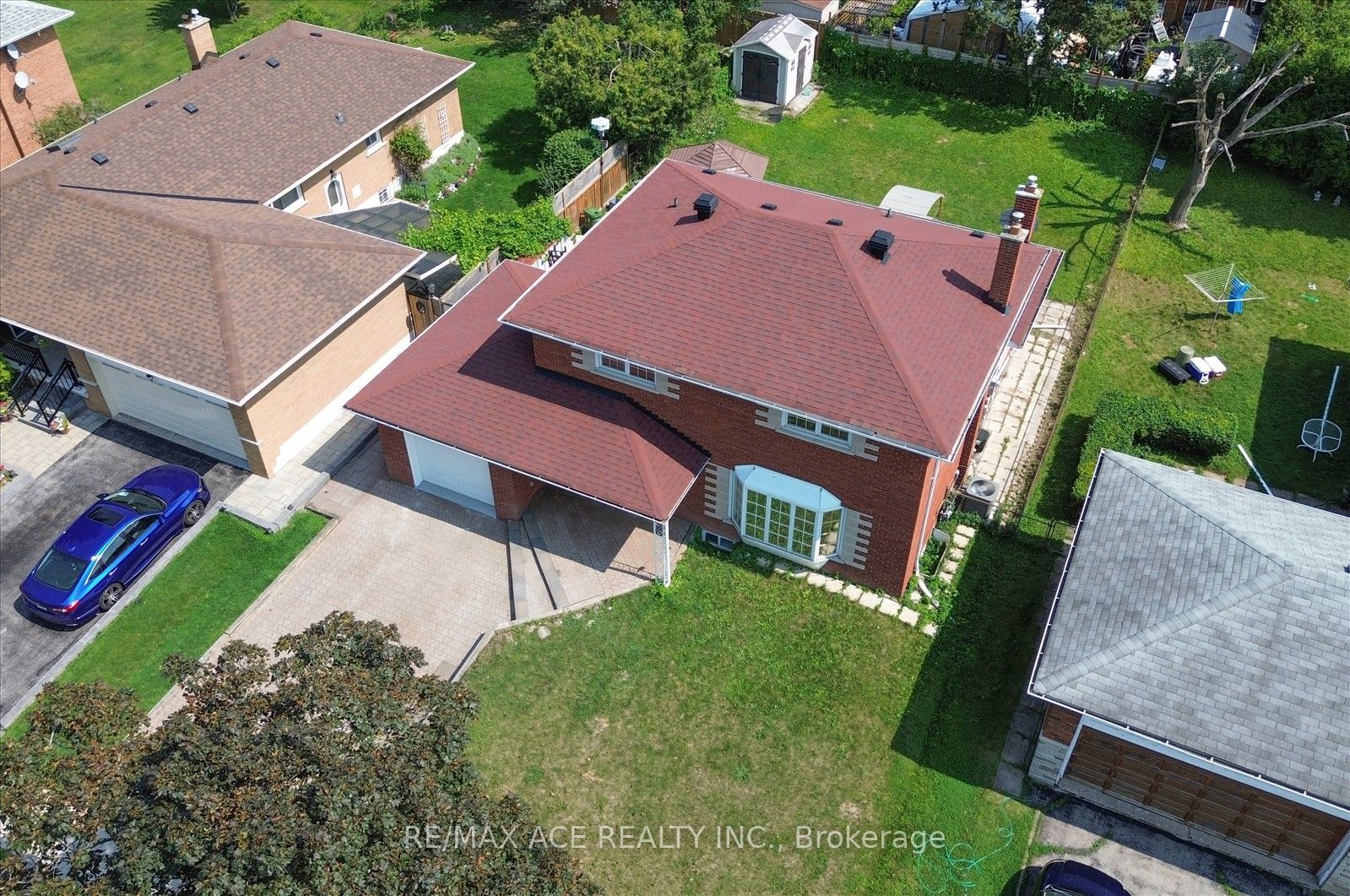 106 Portico Drive Property Photo 7