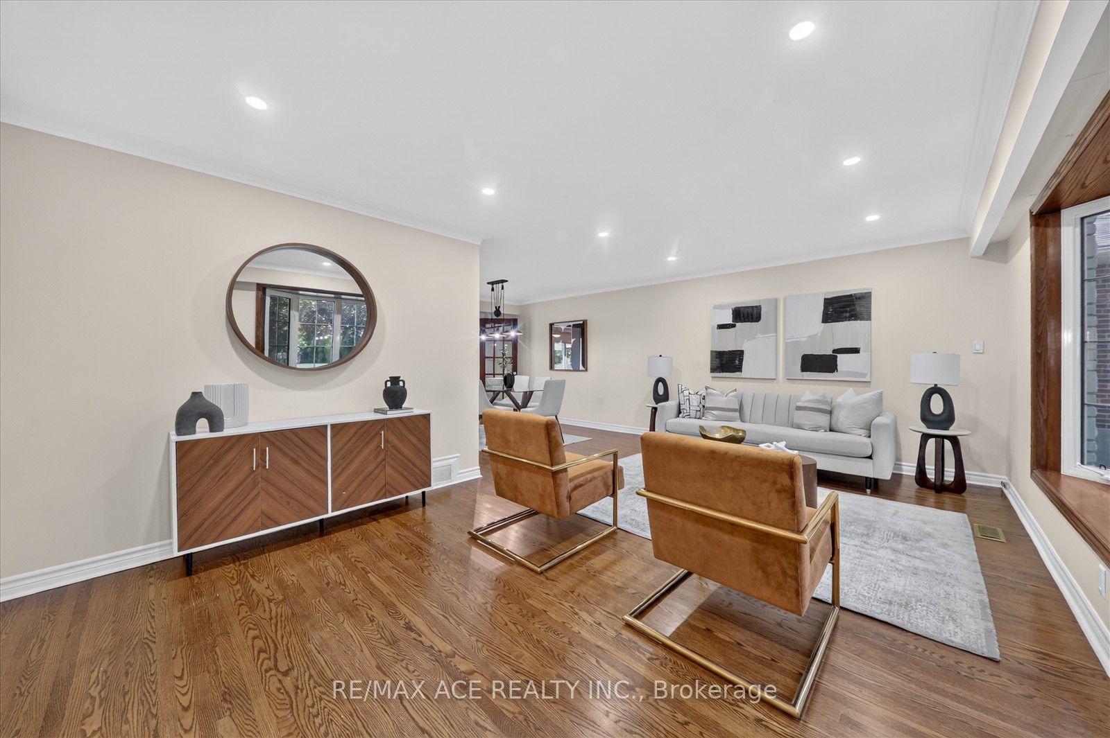 106 Portico Drive Property Photo 11