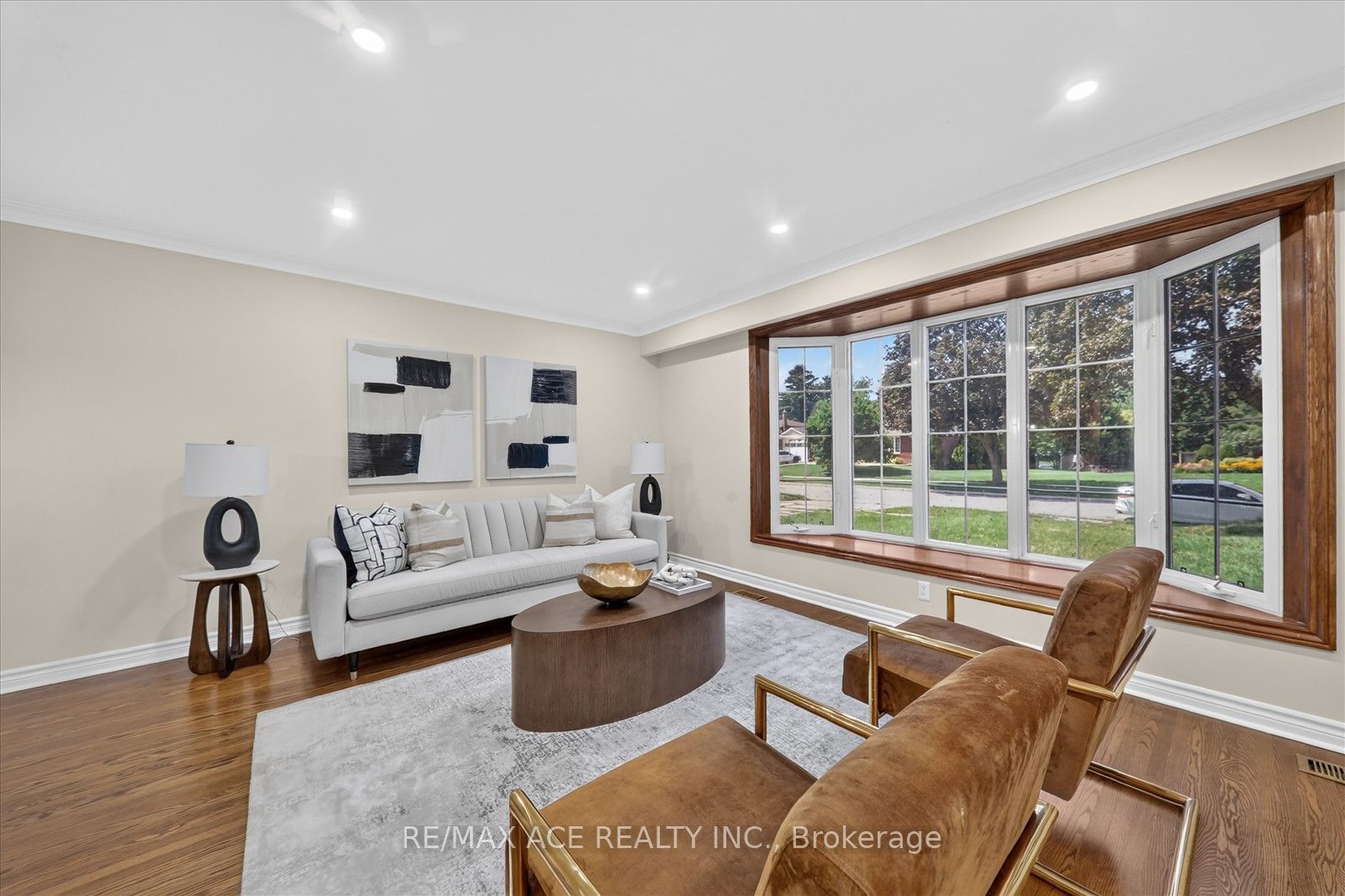 106 Portico Drive Property Photo 13
