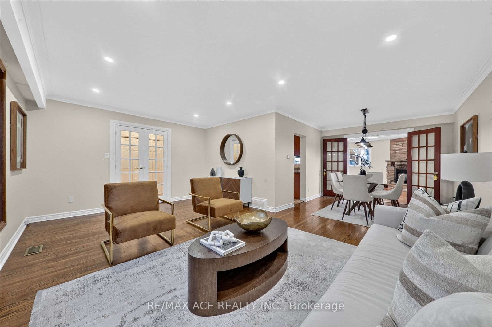106 Portico Drive Property Photo 15