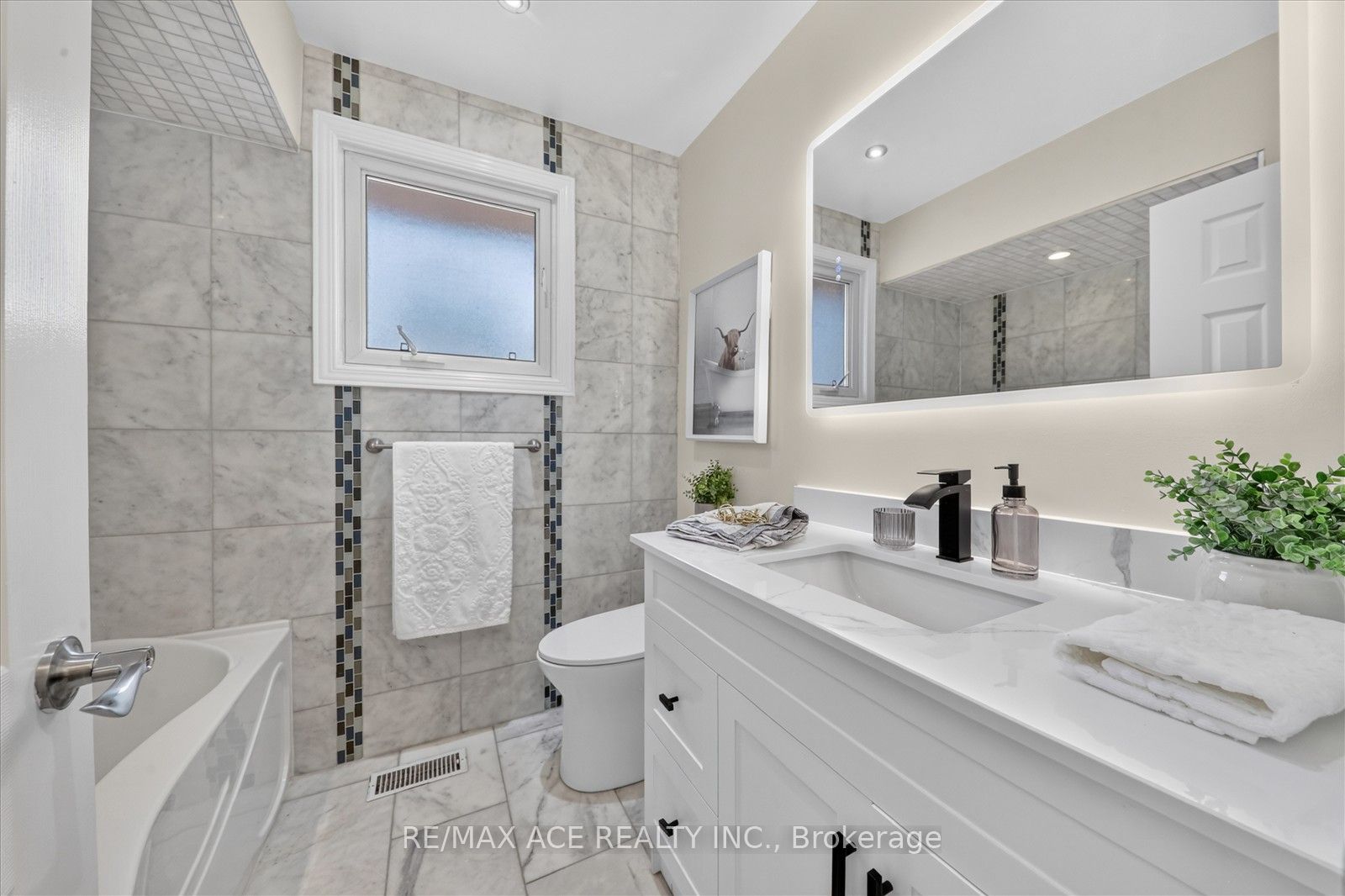 106 Portico Drive Property Photo 29