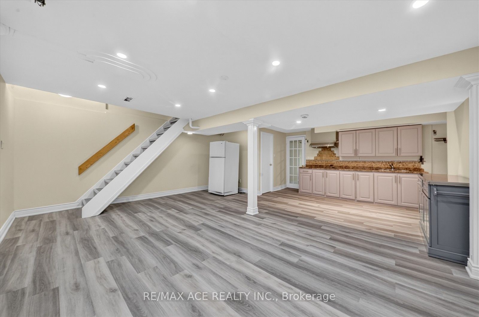 106 Portico Drive Property Photo 33