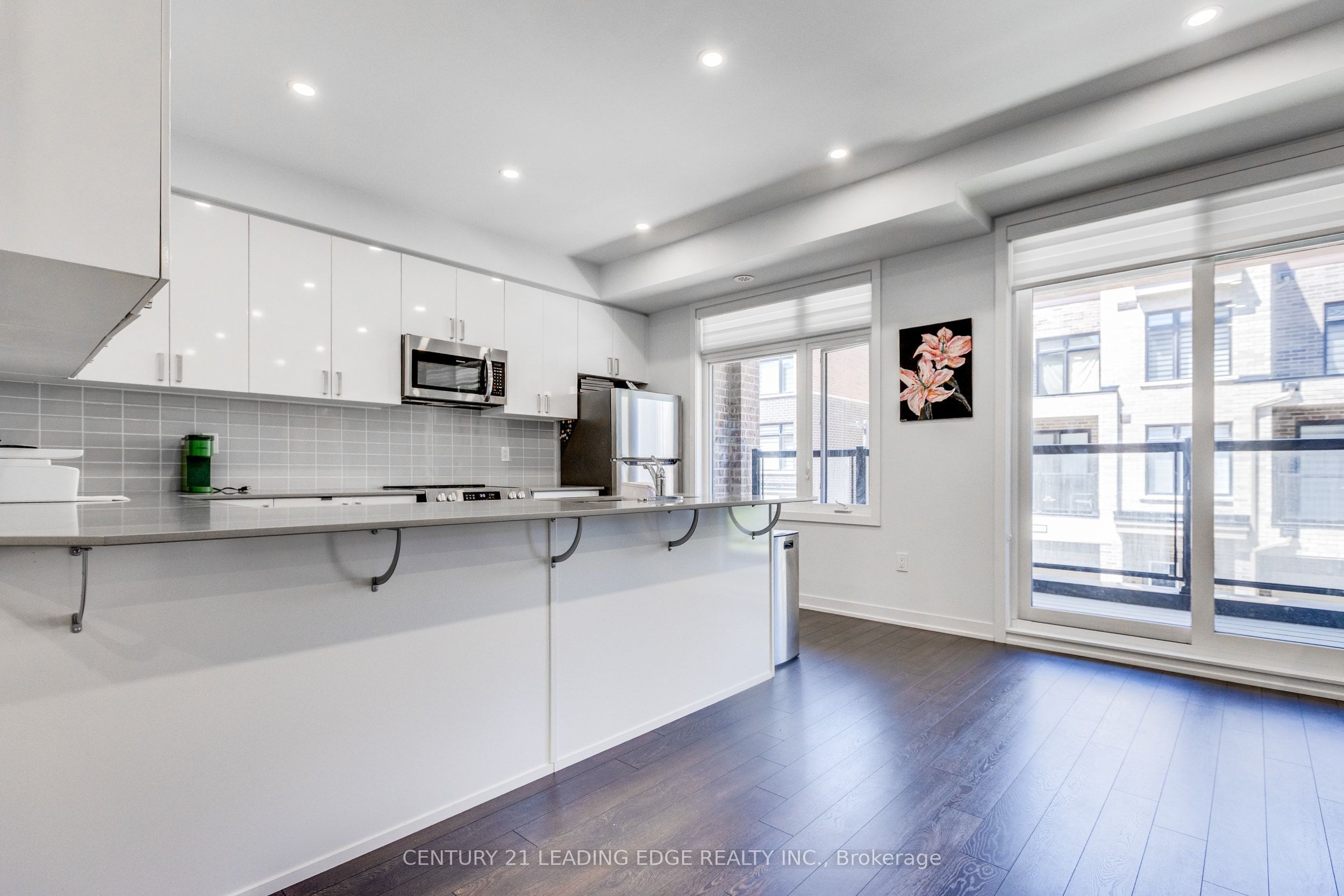 1865 Pickering Parkway 805 Property Photo 15