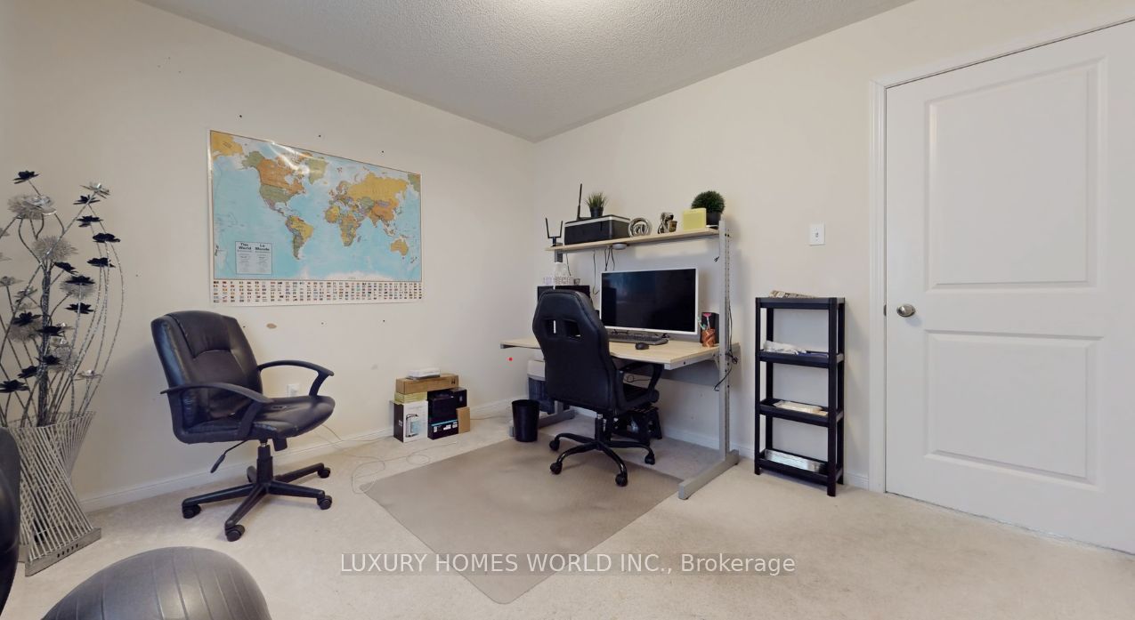 23 Edwin Carr Street Property Photo 12
