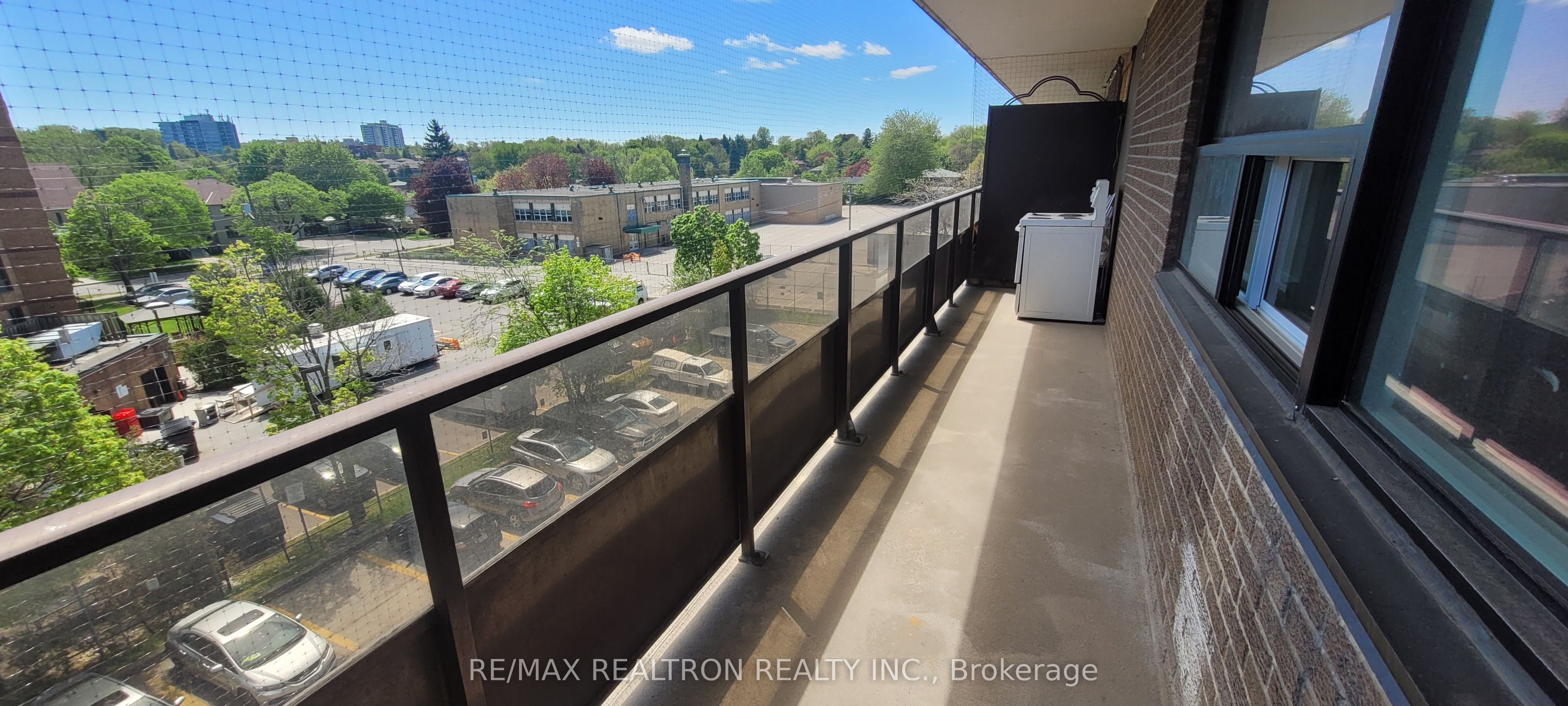 180 Markham Road 504 Property Photo 25